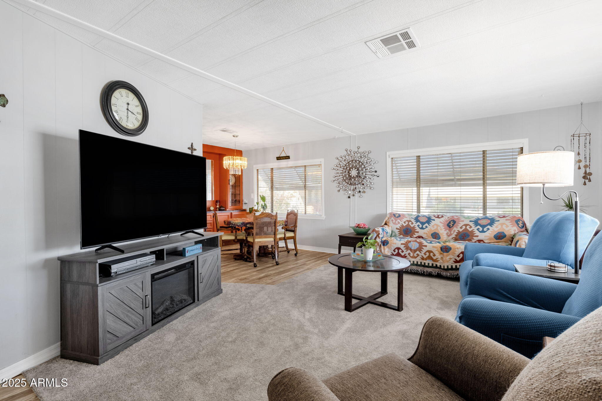 200 E Knox Road, 104