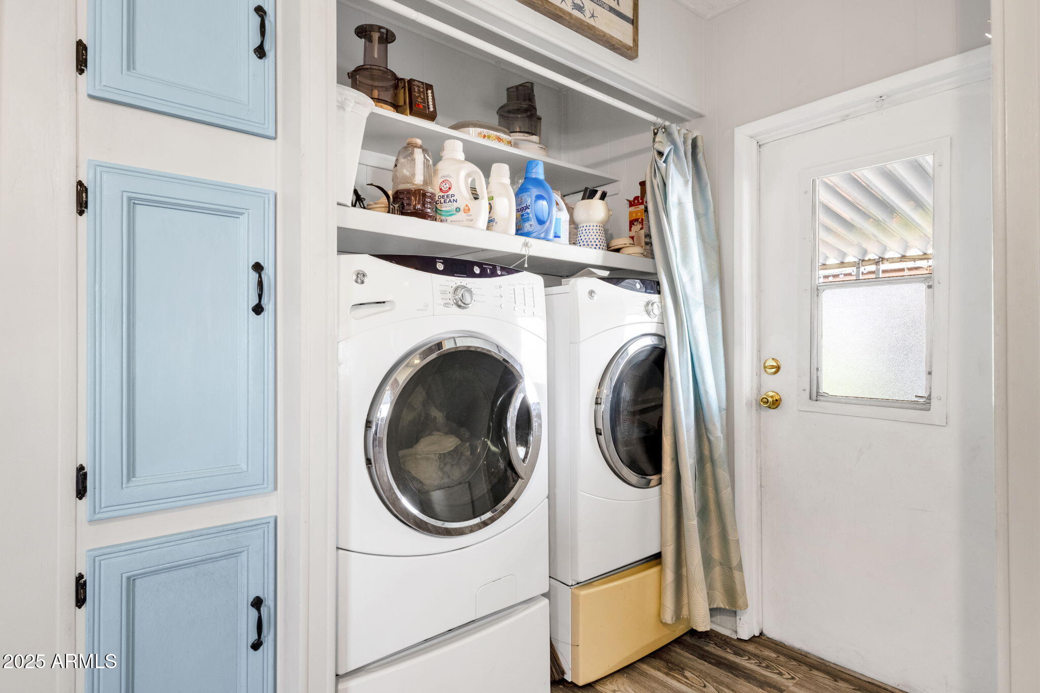 200 E Knox Road, 104