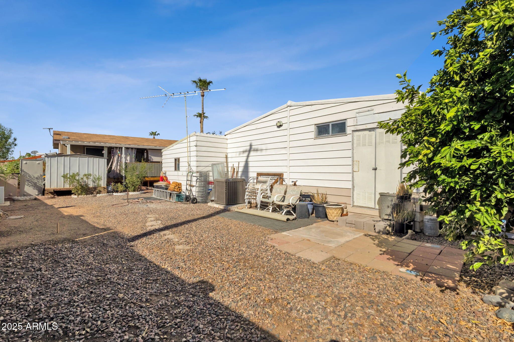 200 E Knox Road, 104