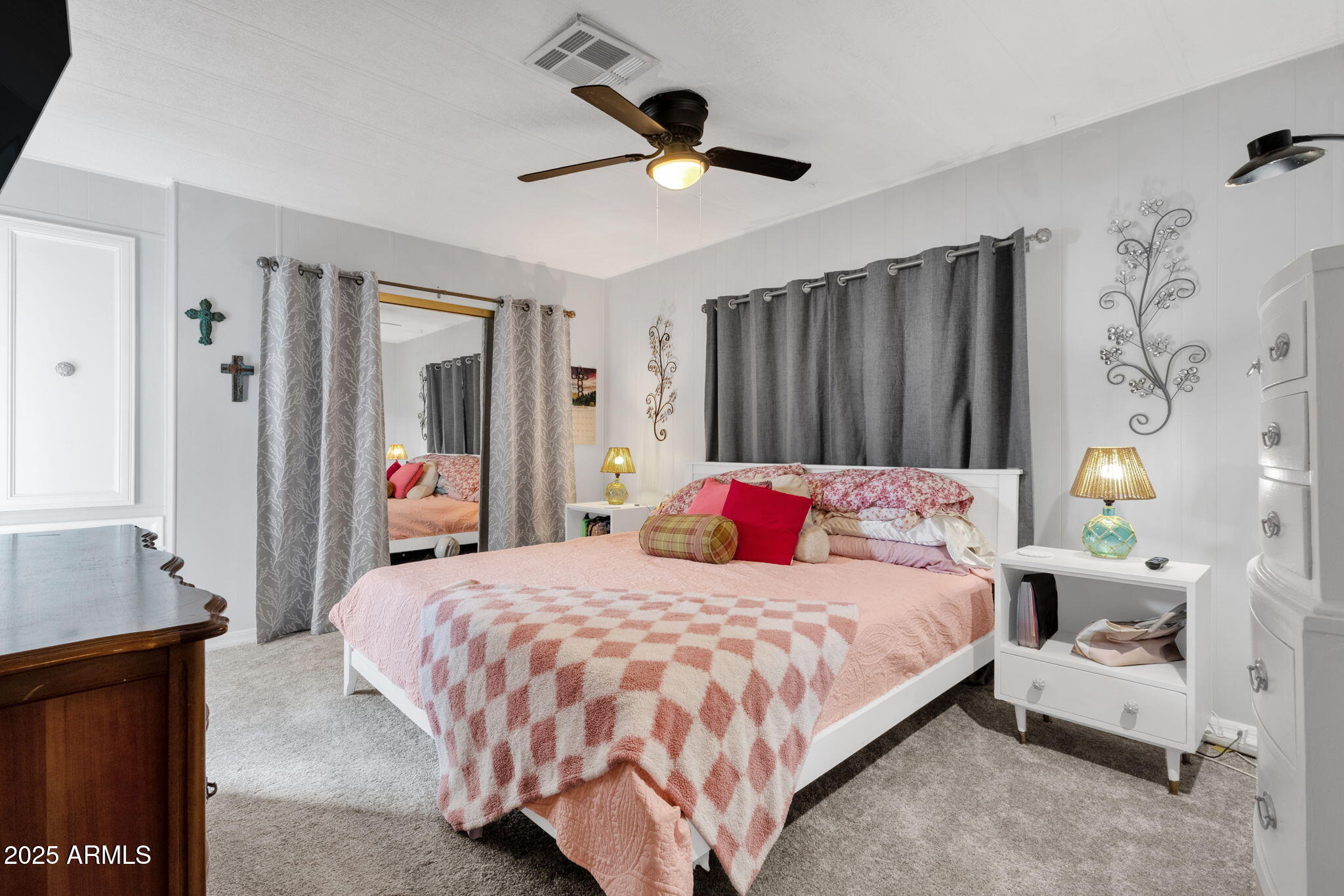 200 E Knox Road, 104