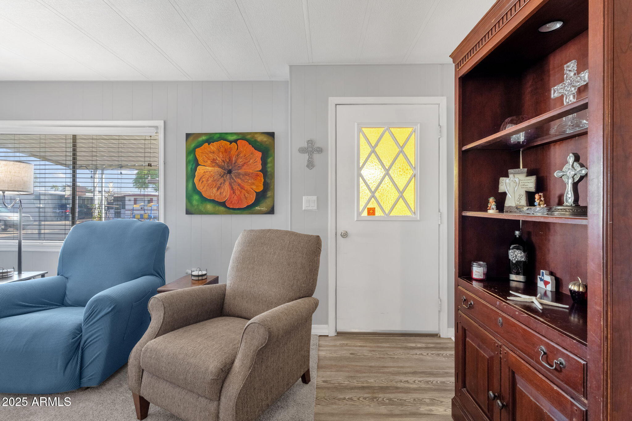 200 E Knox Road, 104