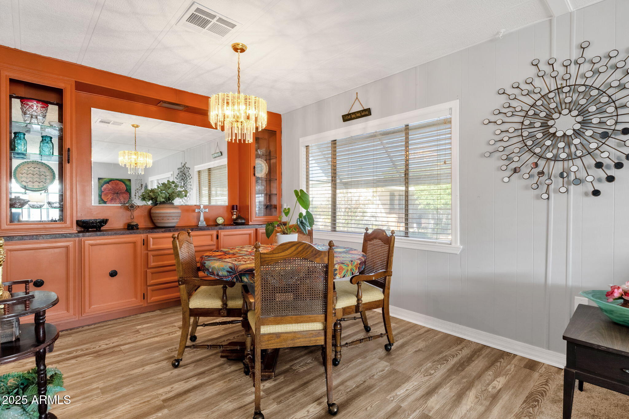 200 E Knox Road, 104