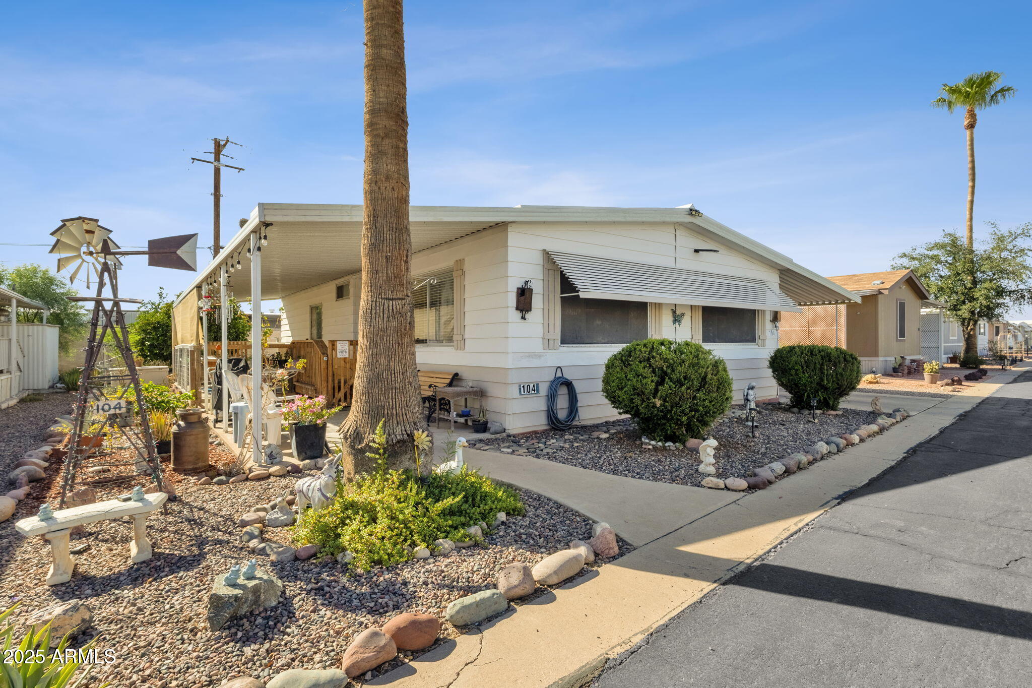 200 E Knox Road, 104