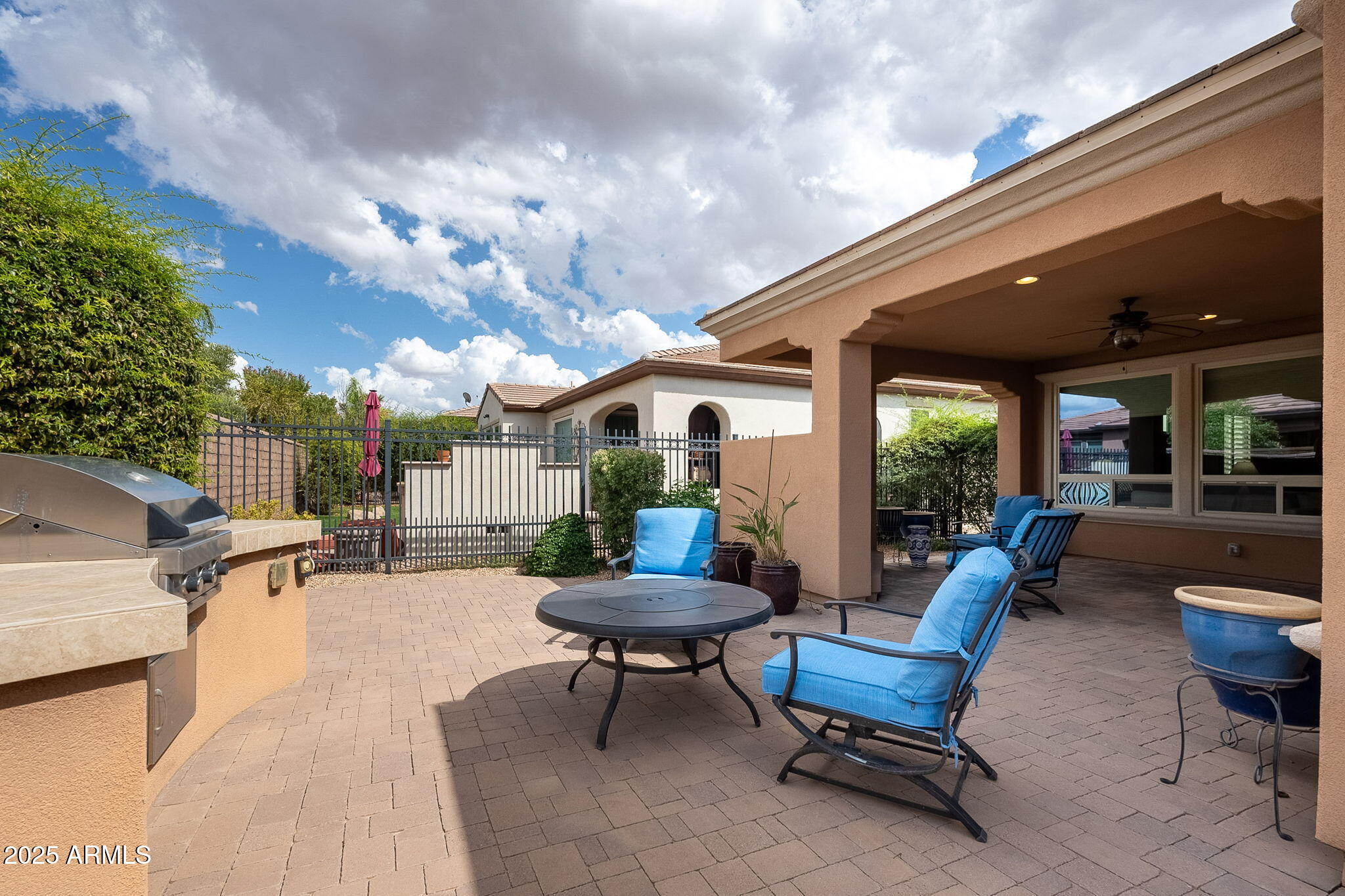 1518 E COPPER Hollow