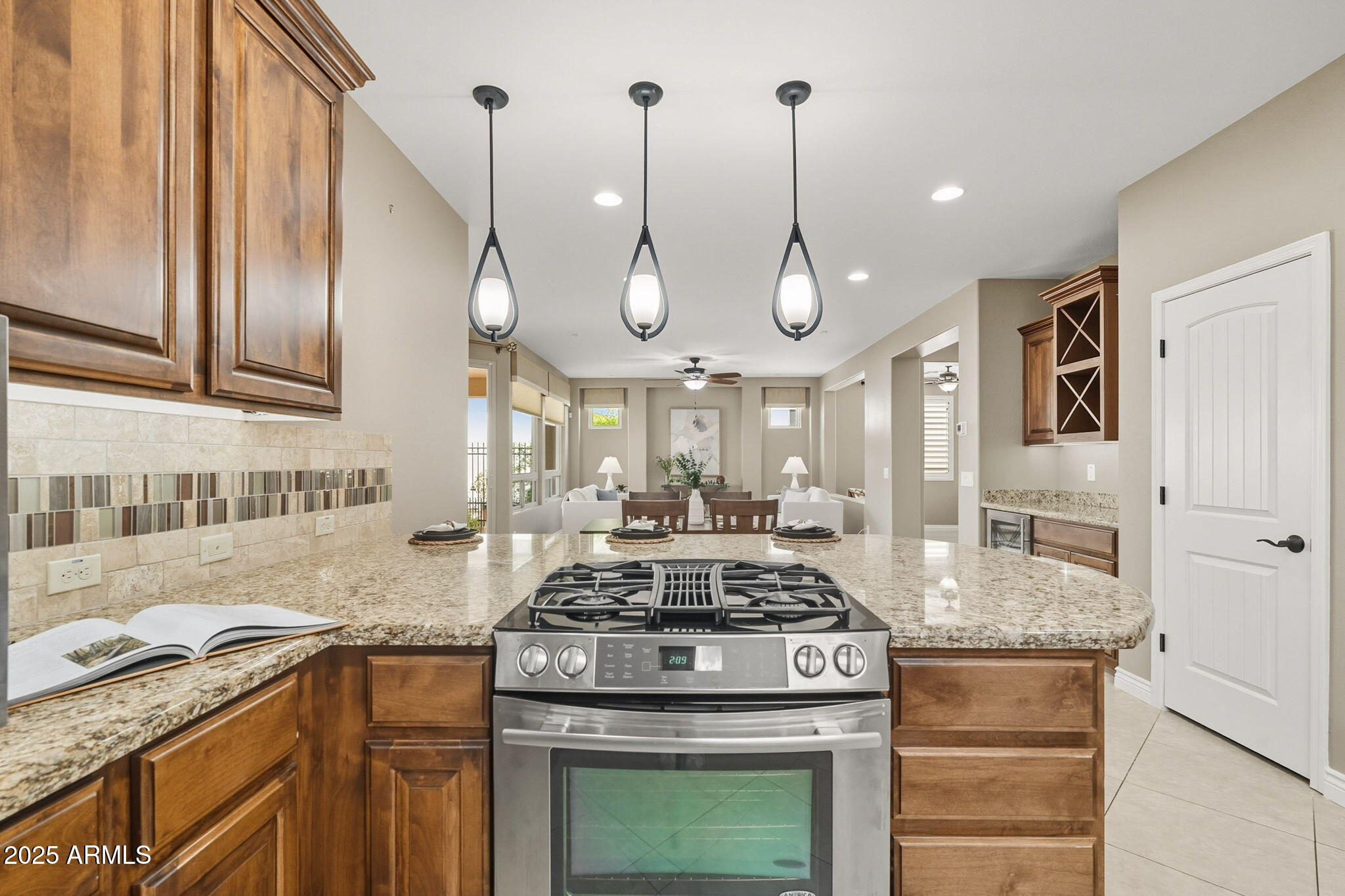 1518 E COPPER Hollow