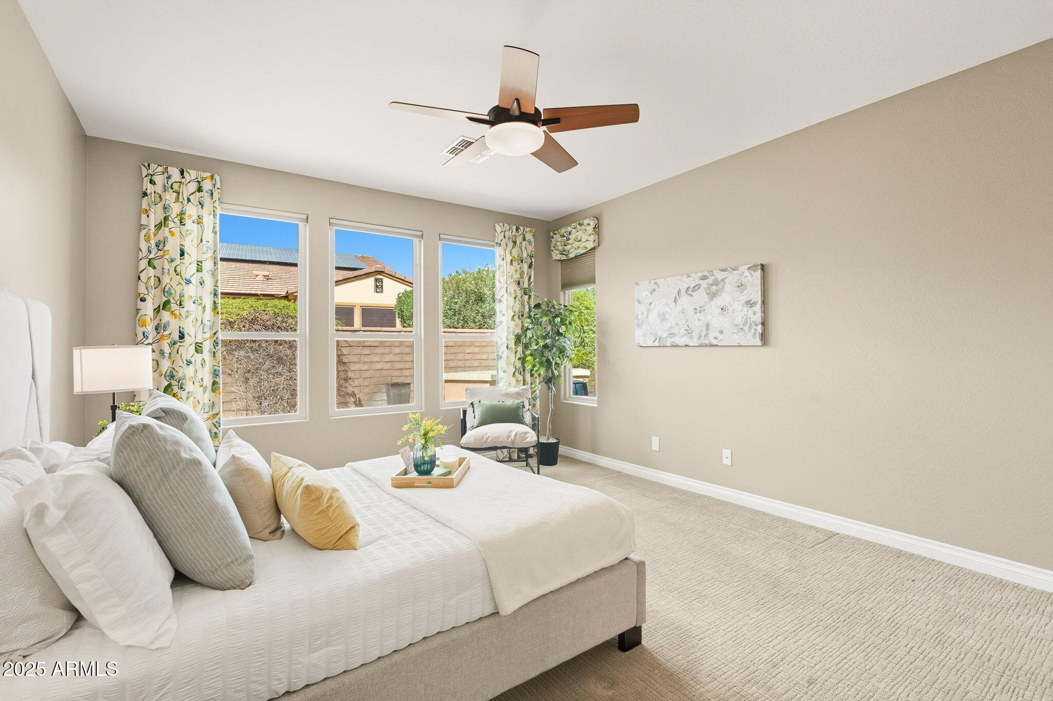 1518 E COPPER Hollow