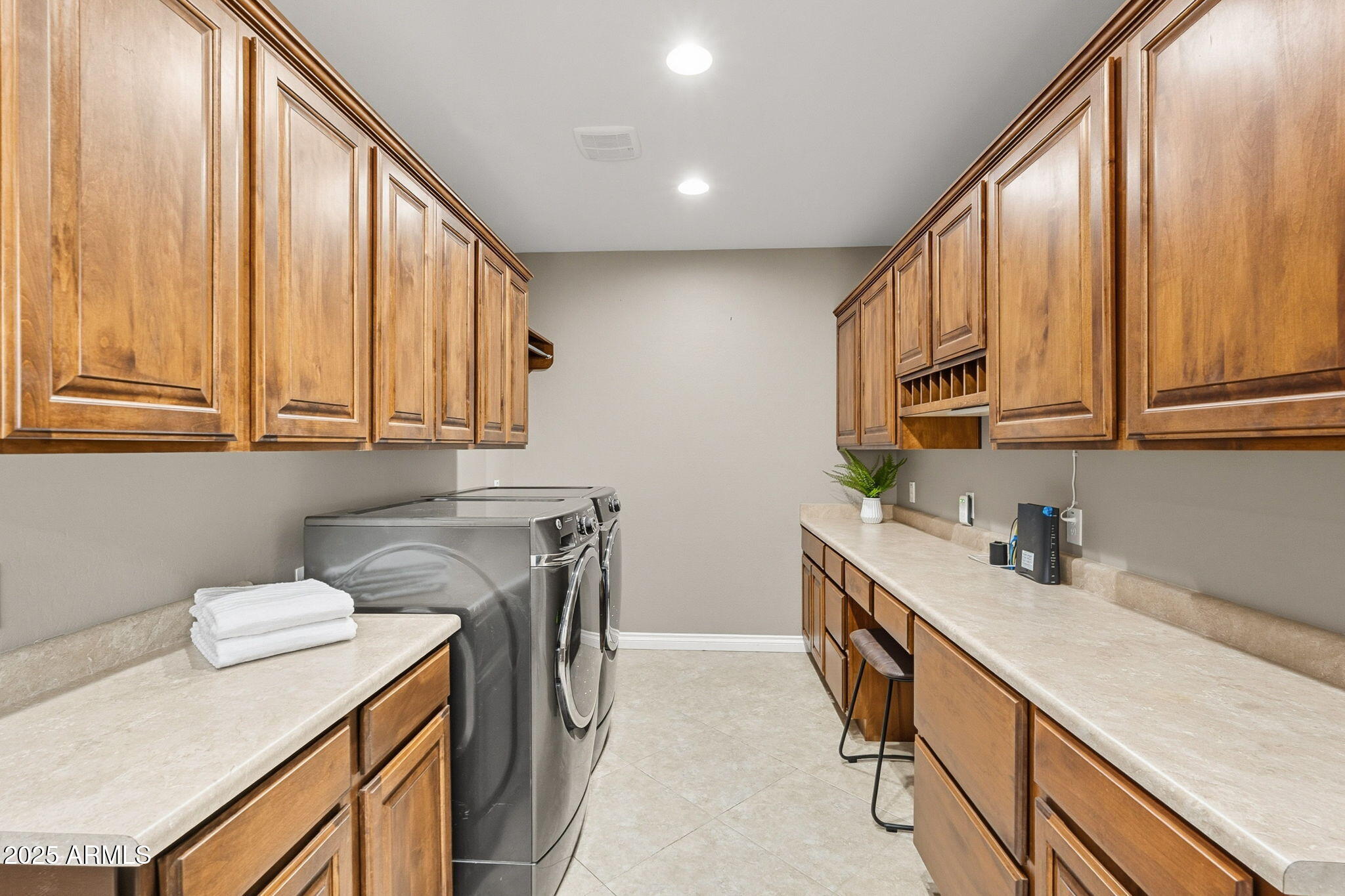 1518 E COPPER Hollow