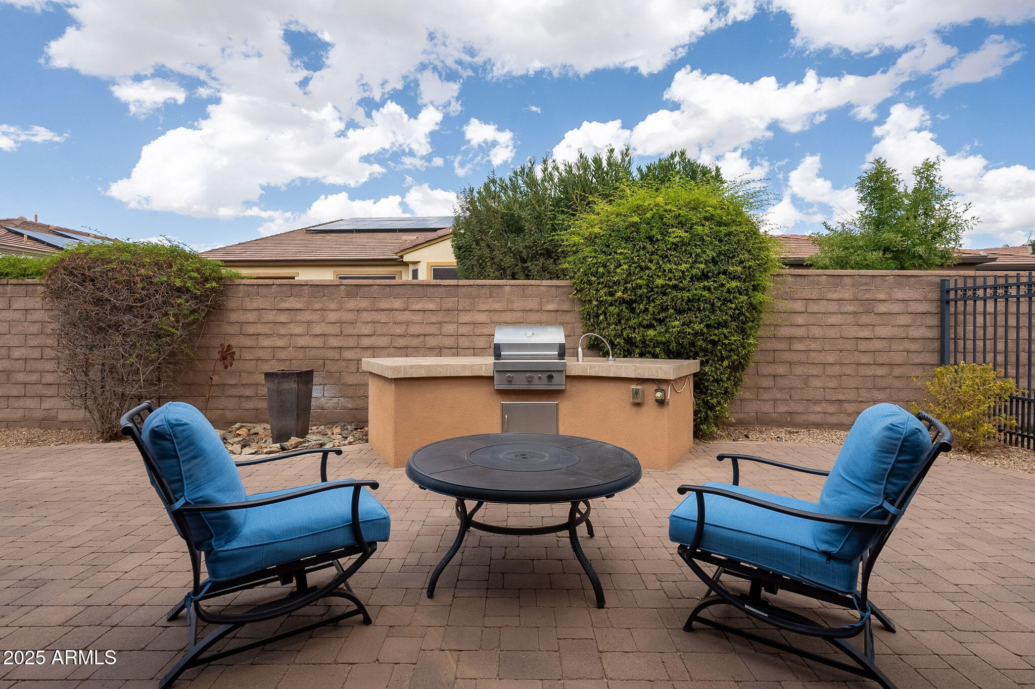 1518 E COPPER Hollow