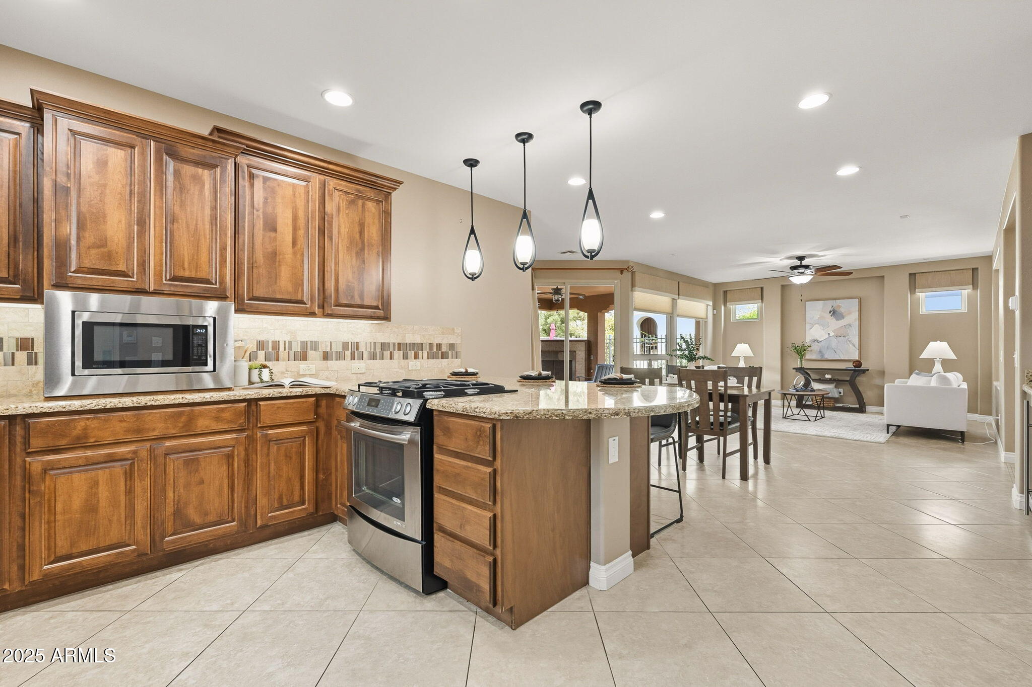 1518 E COPPER Hollow