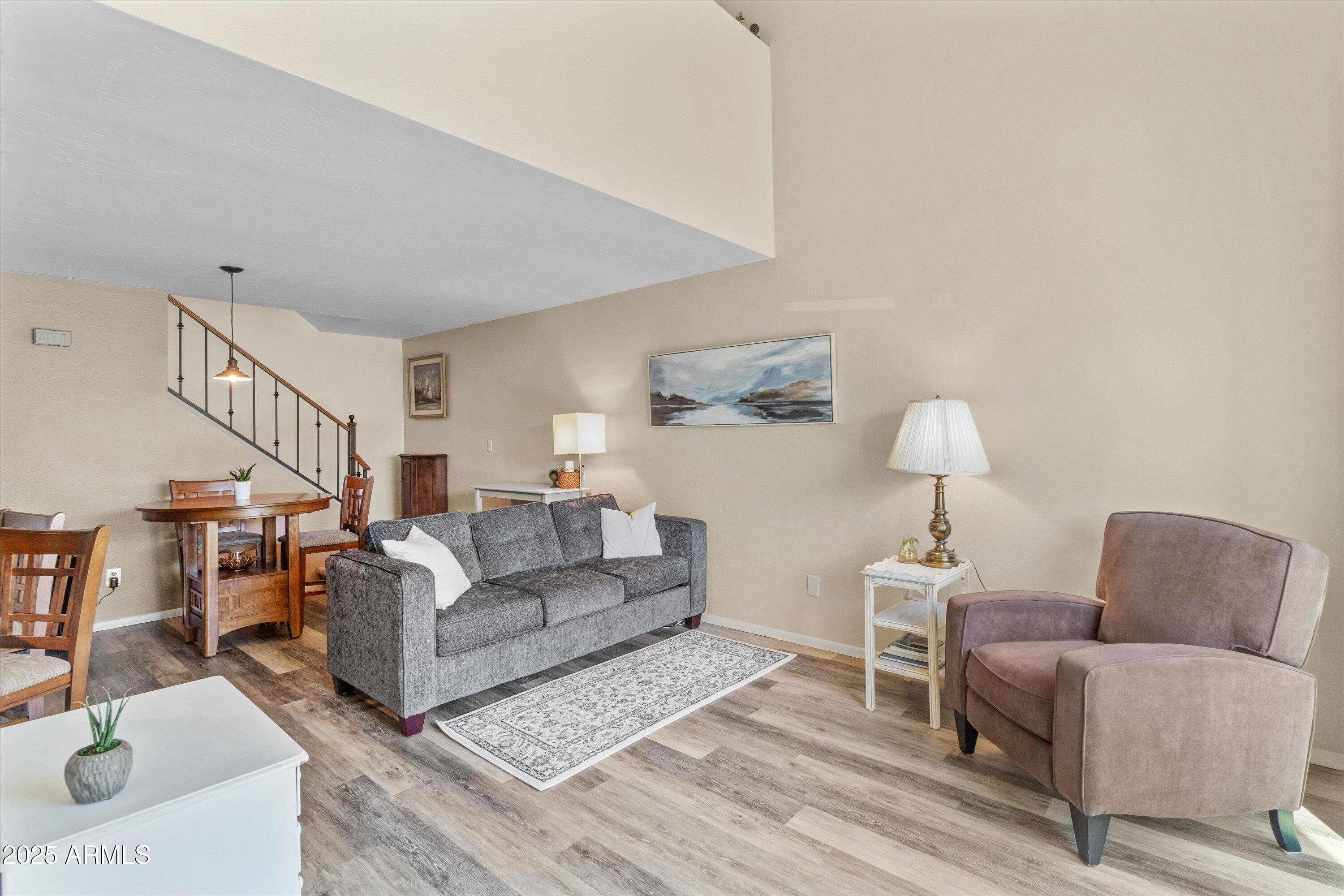 6810 S SNYDER Lane