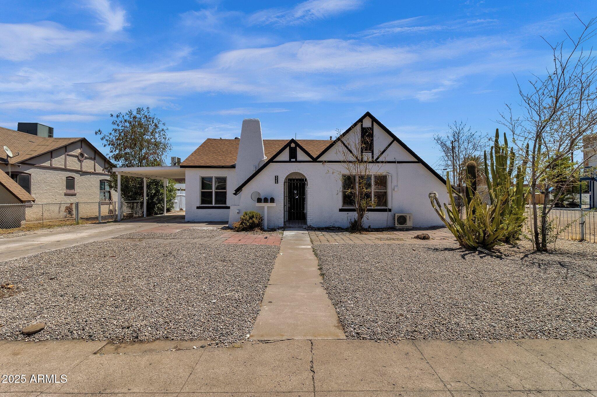 325 N 17TH Drive
