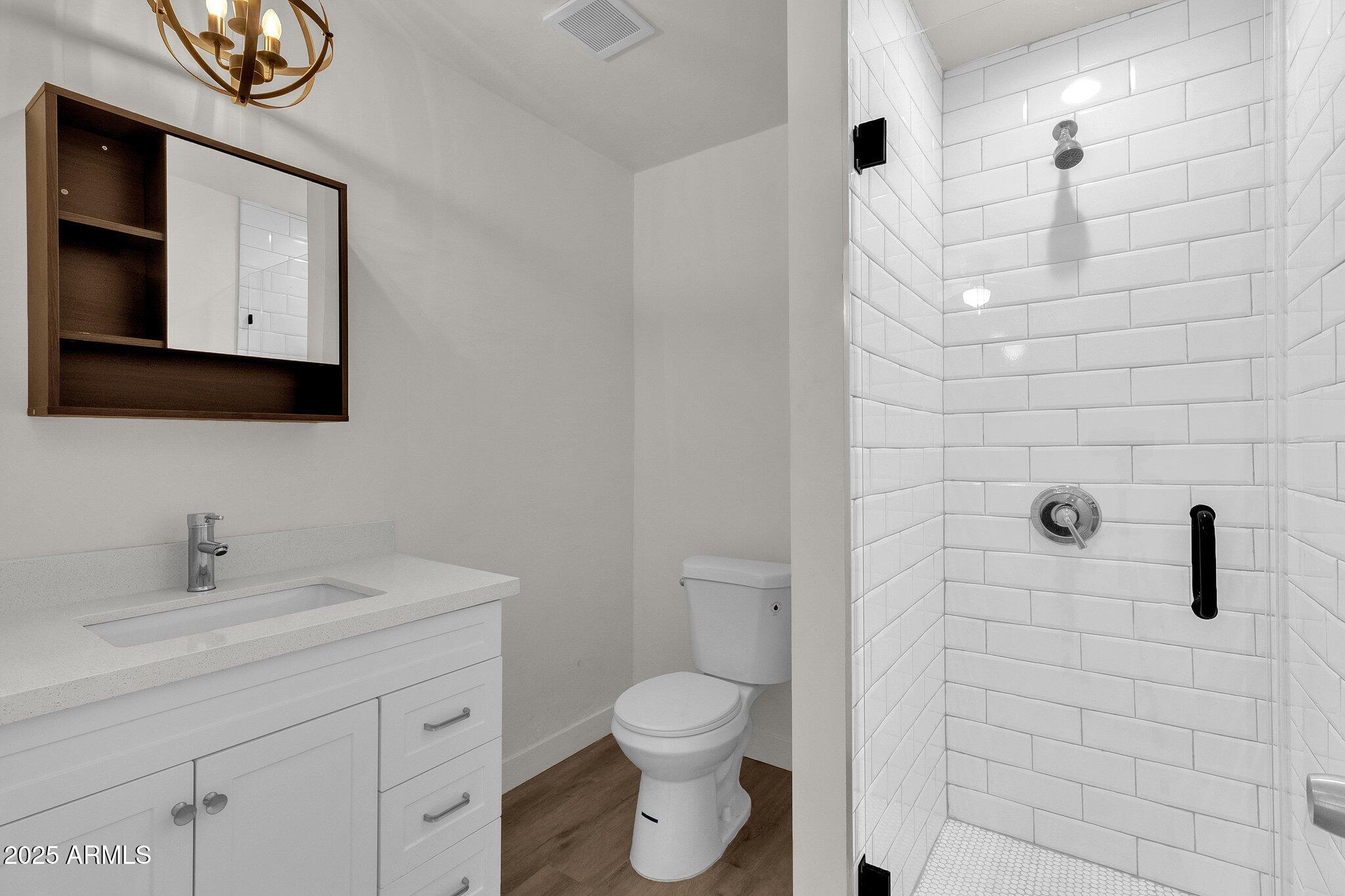 325 N 17TH Drive