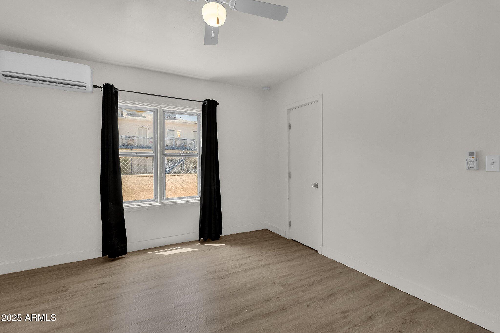 325 N 17TH Drive