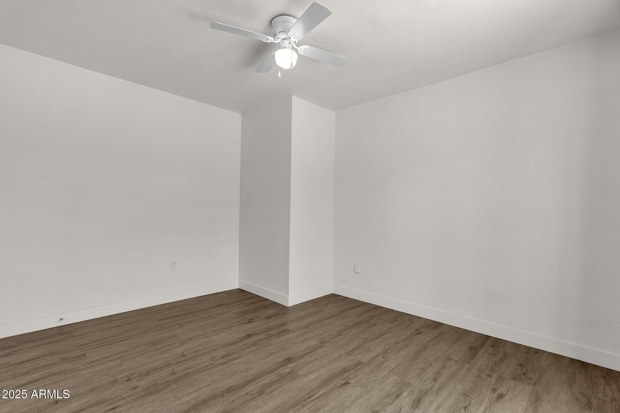 325 N 17TH Drive