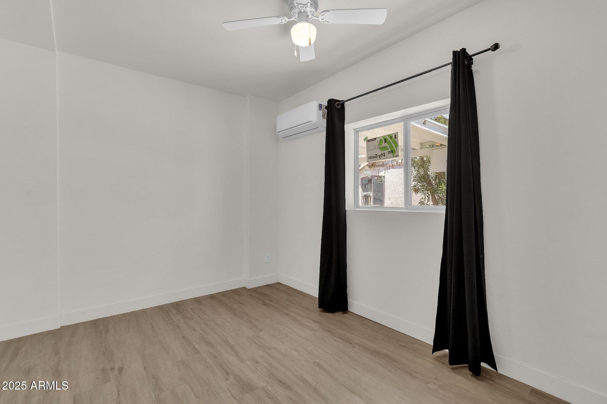 325 N 17TH Drive