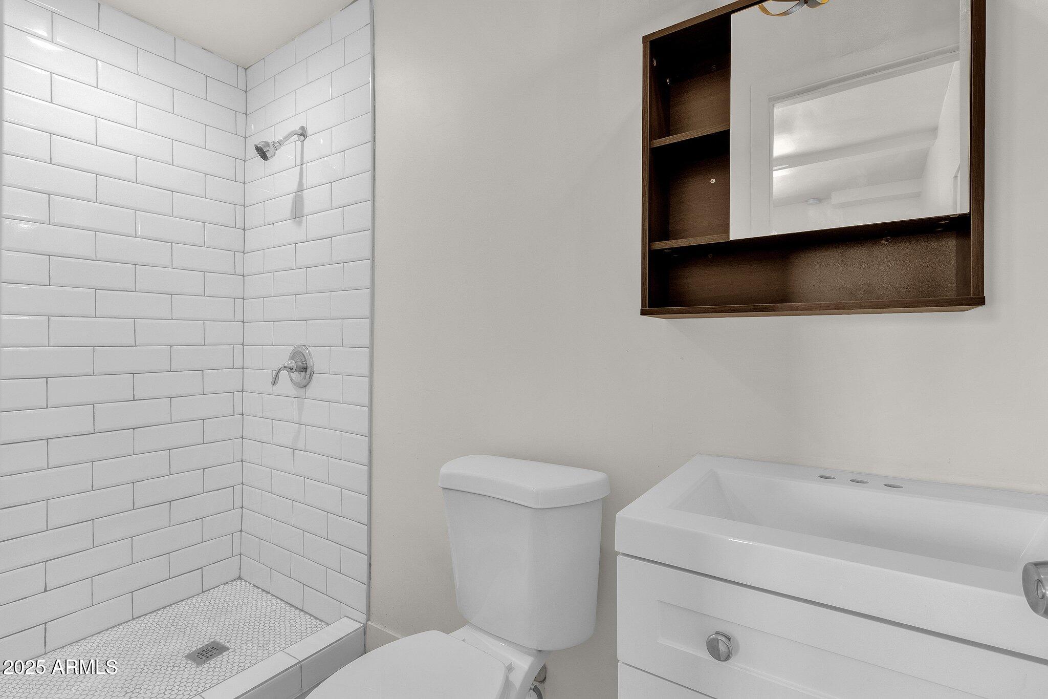325 N 17TH Drive
