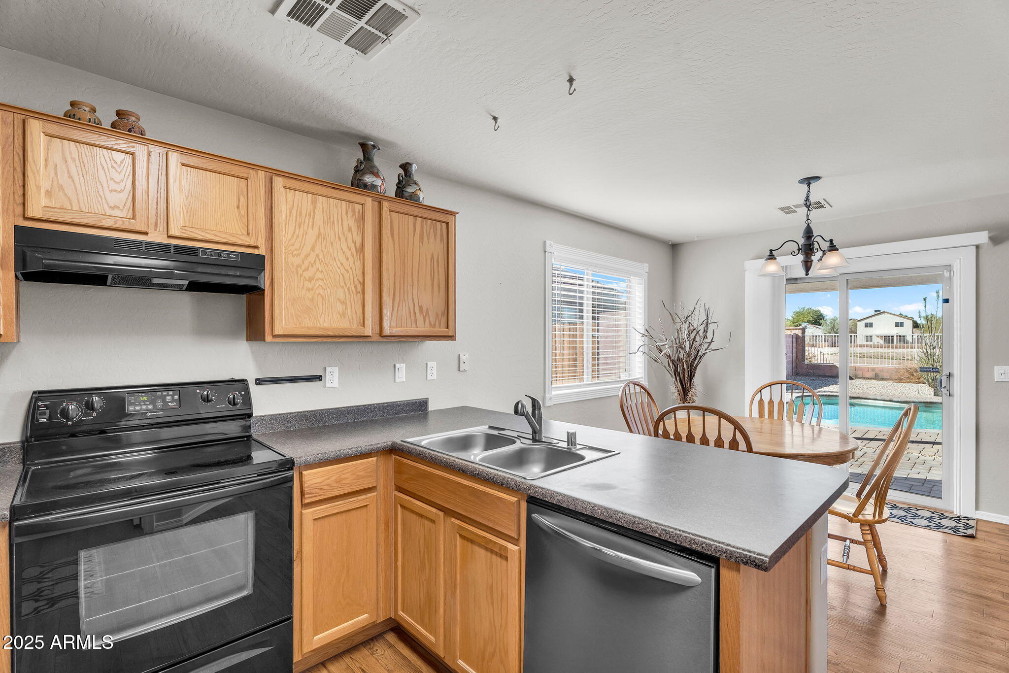 6572 E LUSH VISTA View