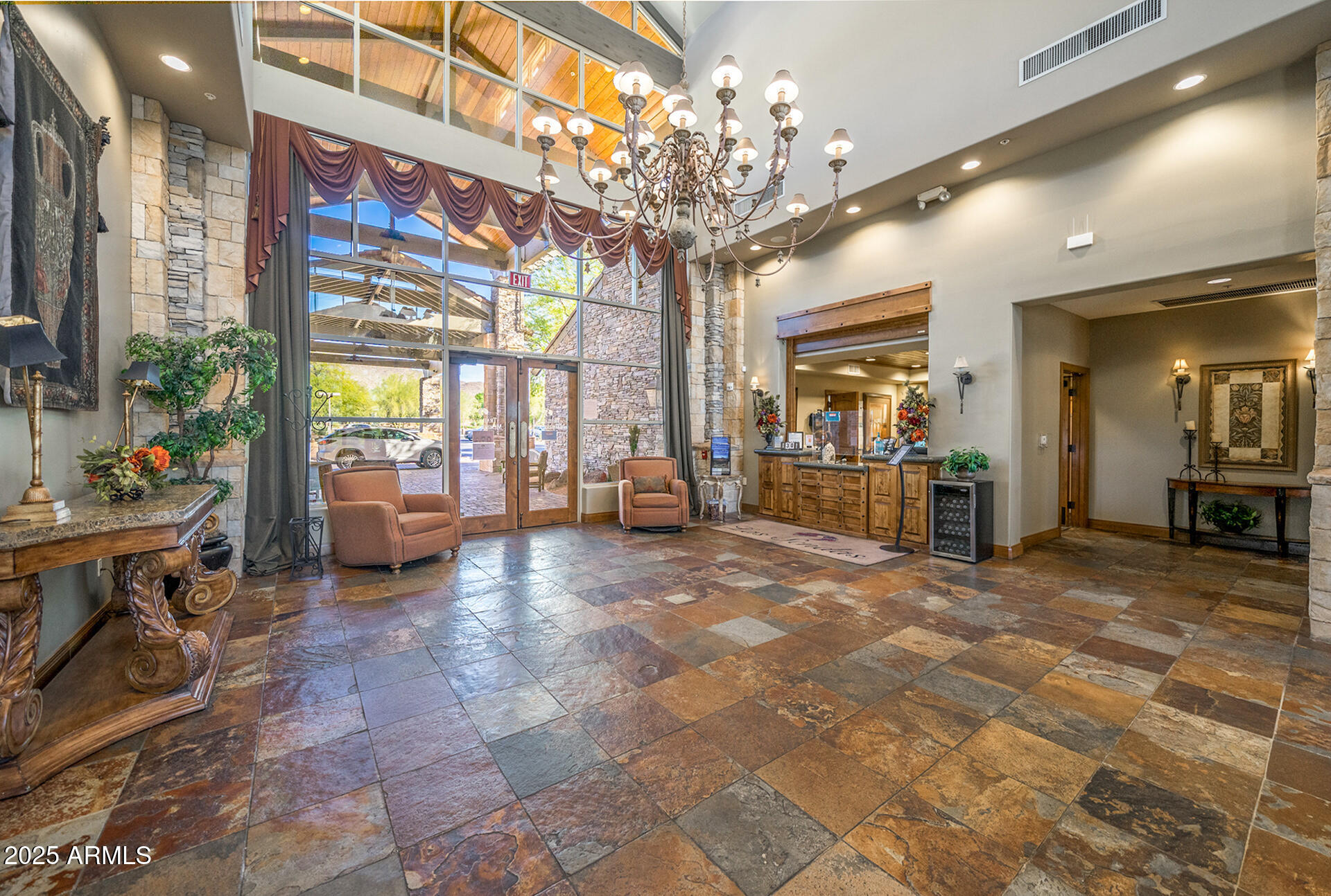 4037 N PINNACLE HILLS Circle