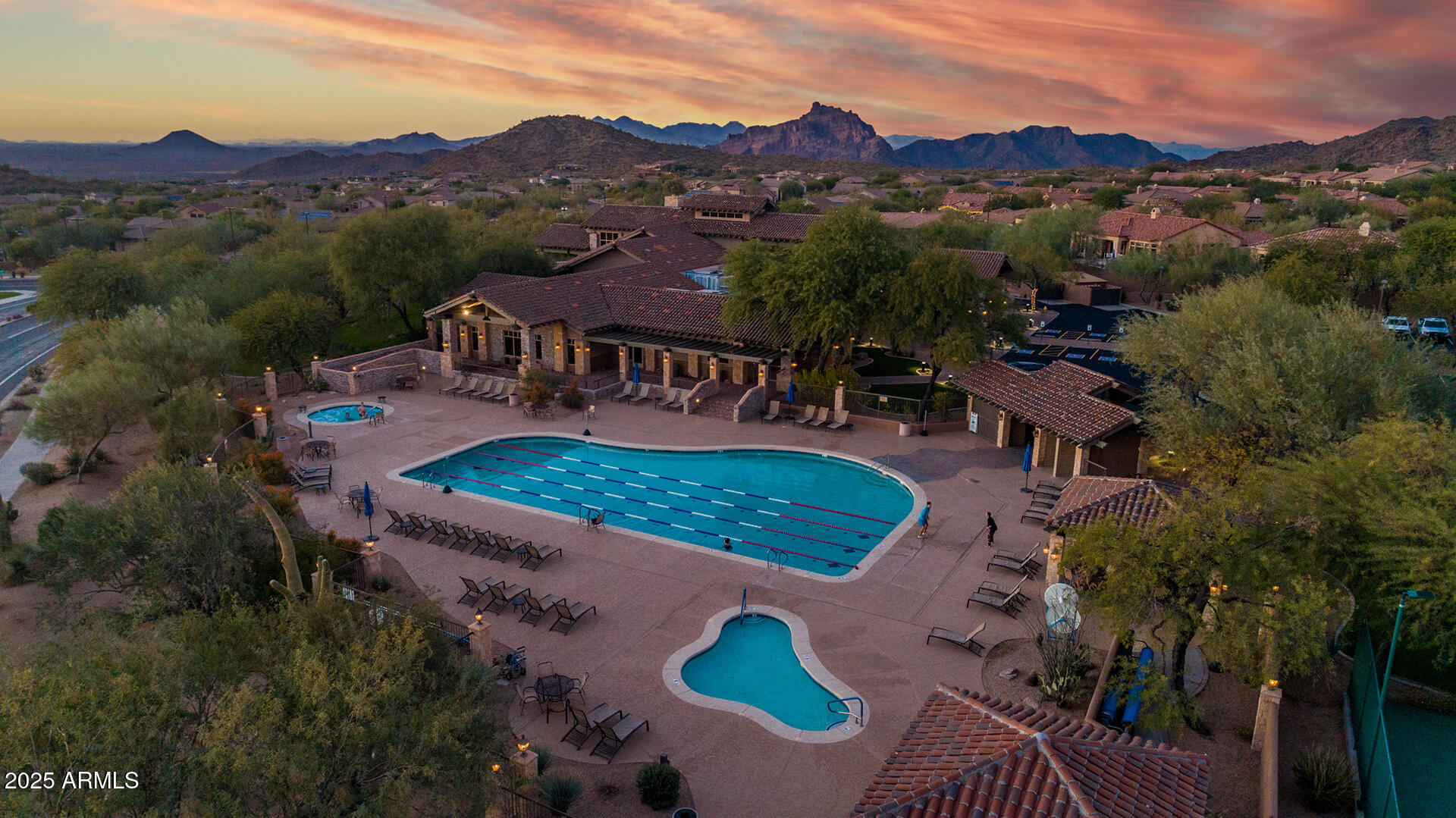 4037 N PINNACLE HILLS Circle