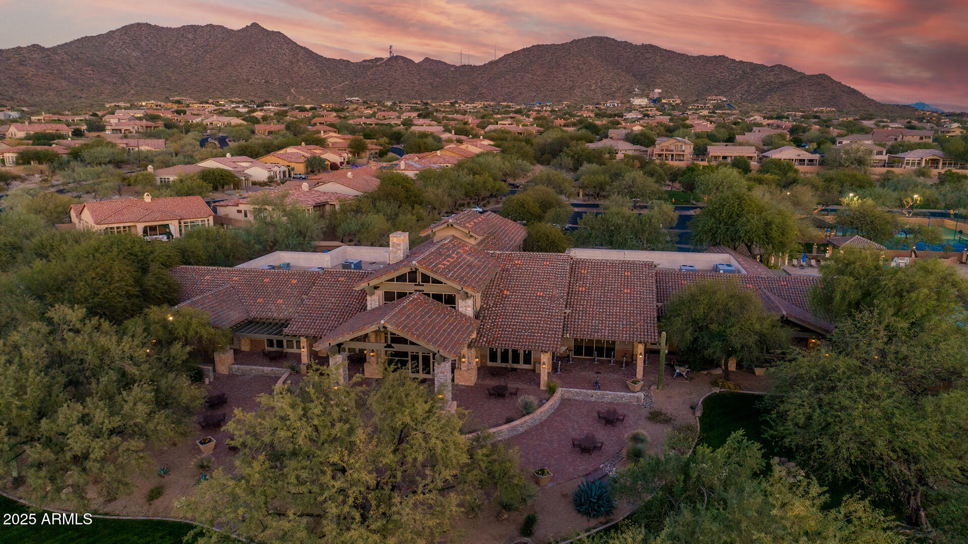 4037 N PINNACLE HILLS Circle