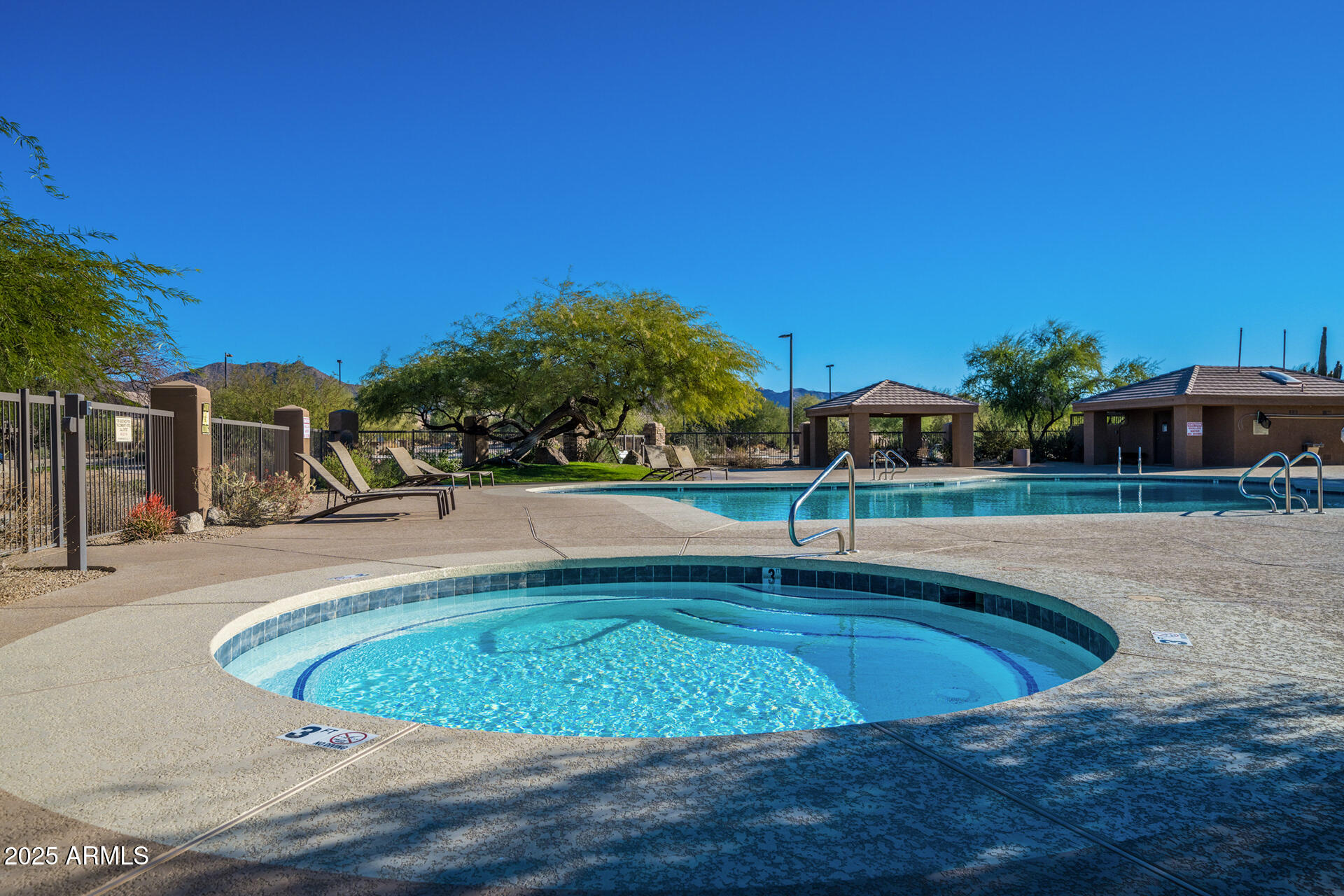 4037 N PINNACLE HILLS Circle