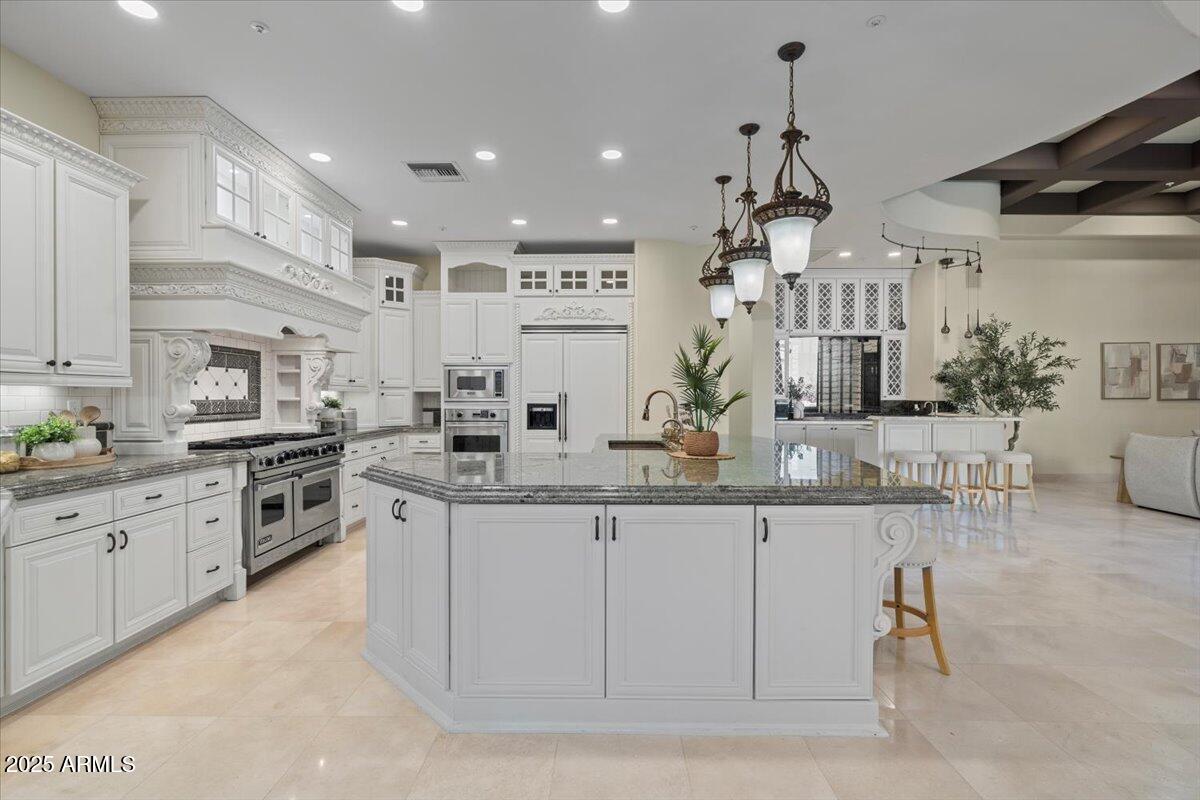 4037 N PINNACLE HILLS Circle