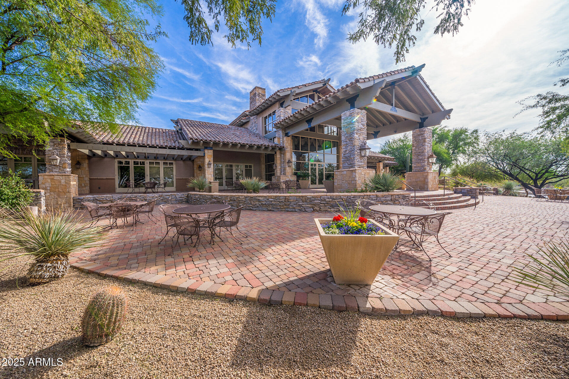 4037 N PINNACLE HILLS Circle