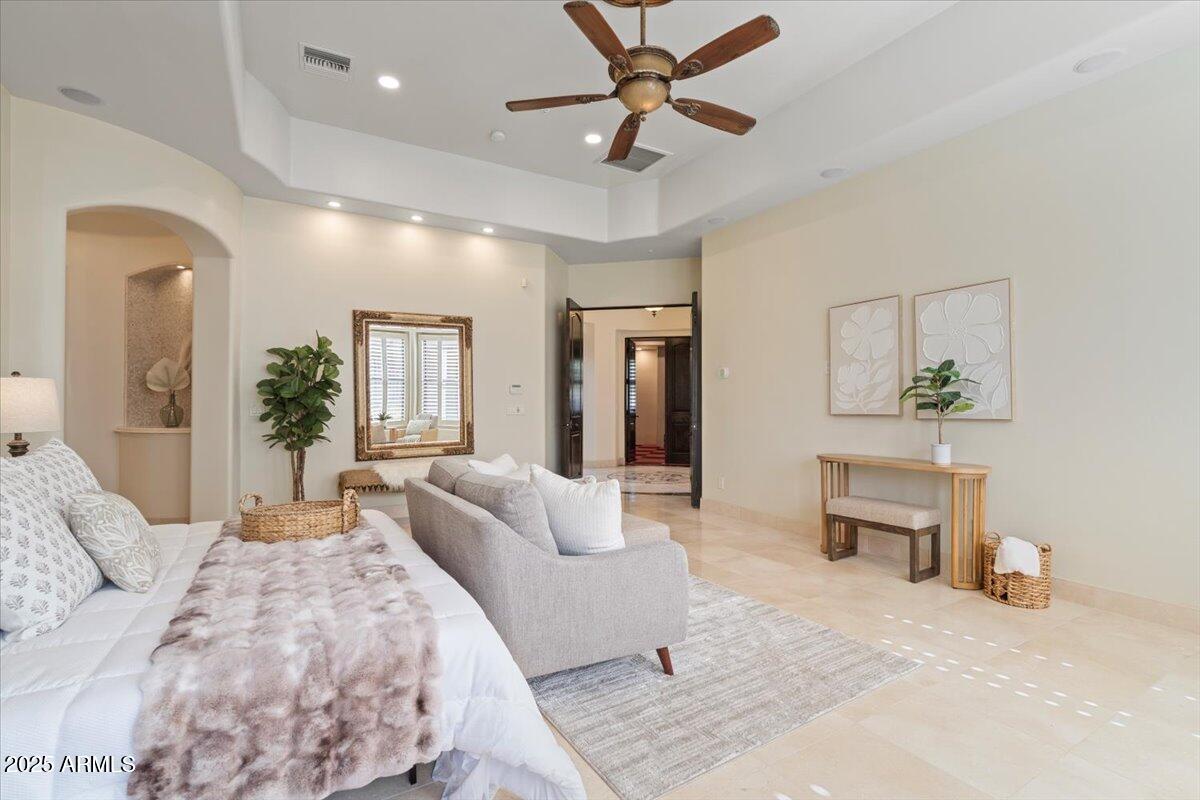 4037 N PINNACLE HILLS Circle