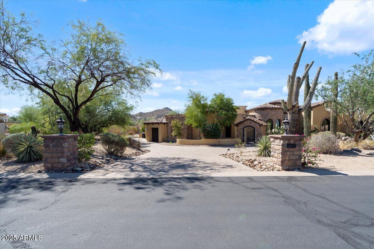 4037 N PINNACLE HILLS Circle