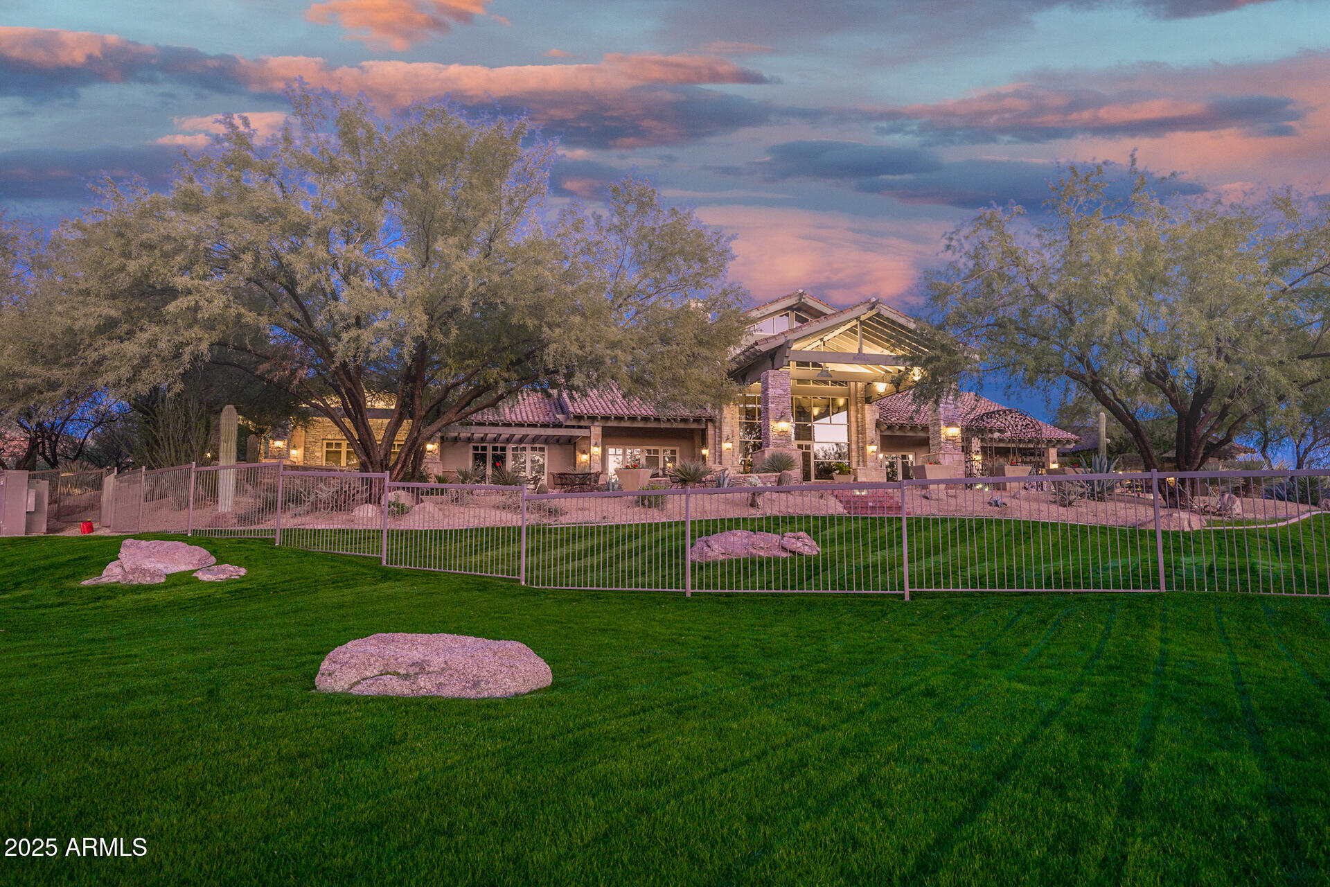 4037 N PINNACLE HILLS Circle