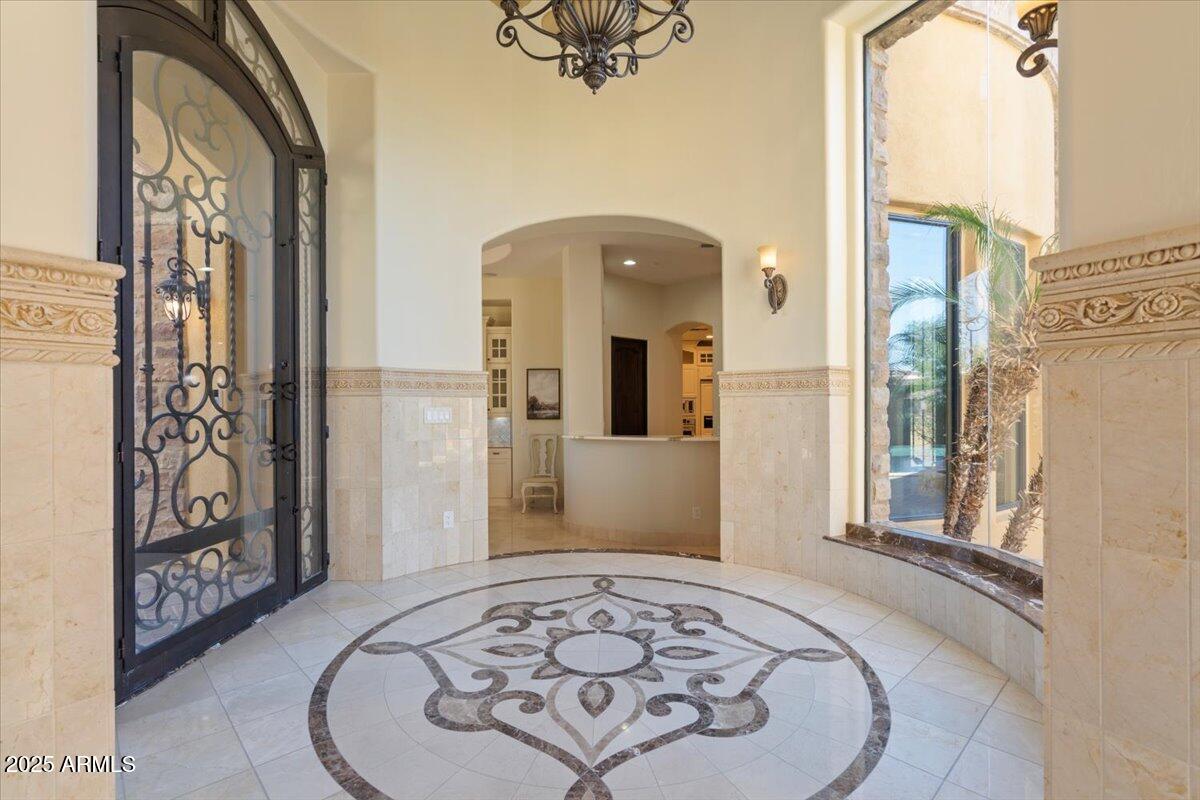 4037 N PINNACLE HILLS Circle