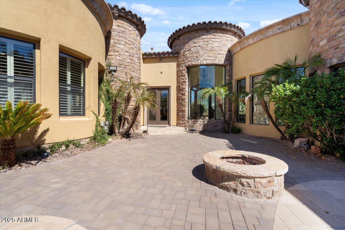 4037 N PINNACLE HILLS Circle