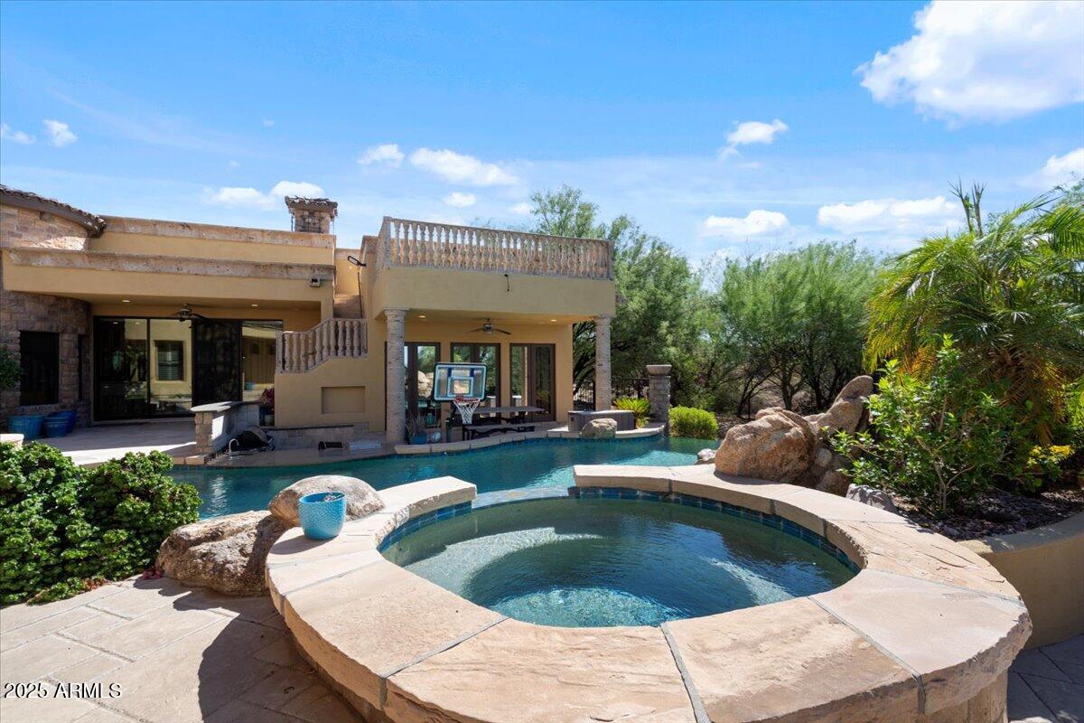 4037 N PINNACLE HILLS Circle