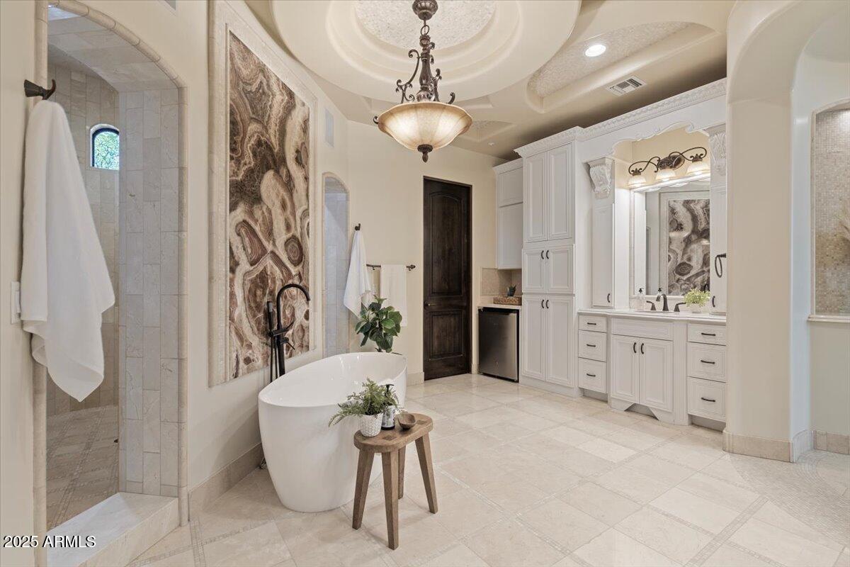 4037 N PINNACLE HILLS Circle