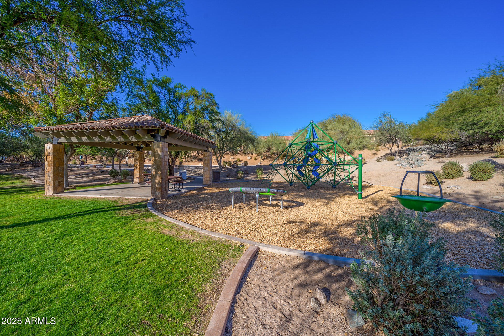4037 N PINNACLE HILLS Circle