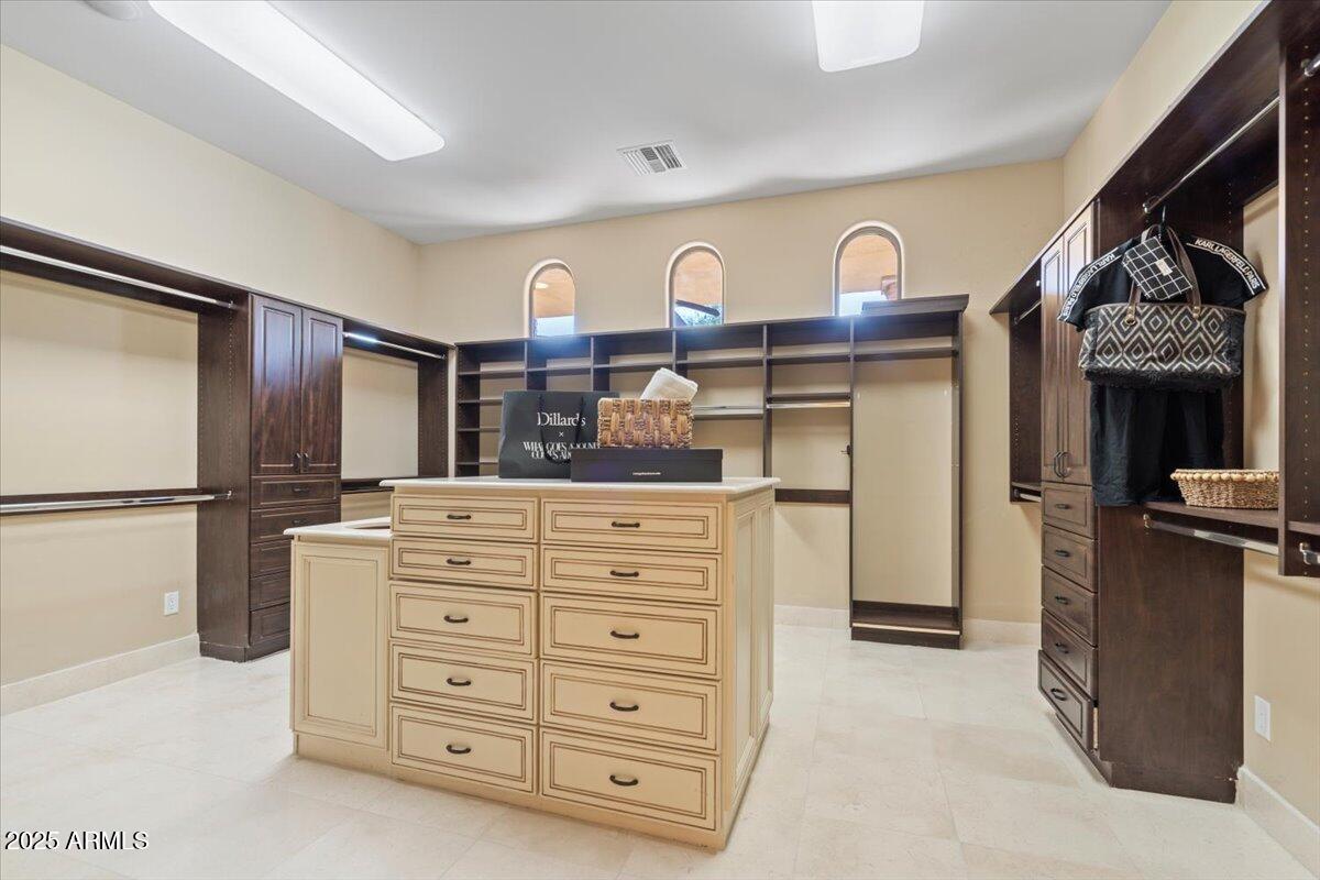 4037 N PINNACLE HILLS Circle