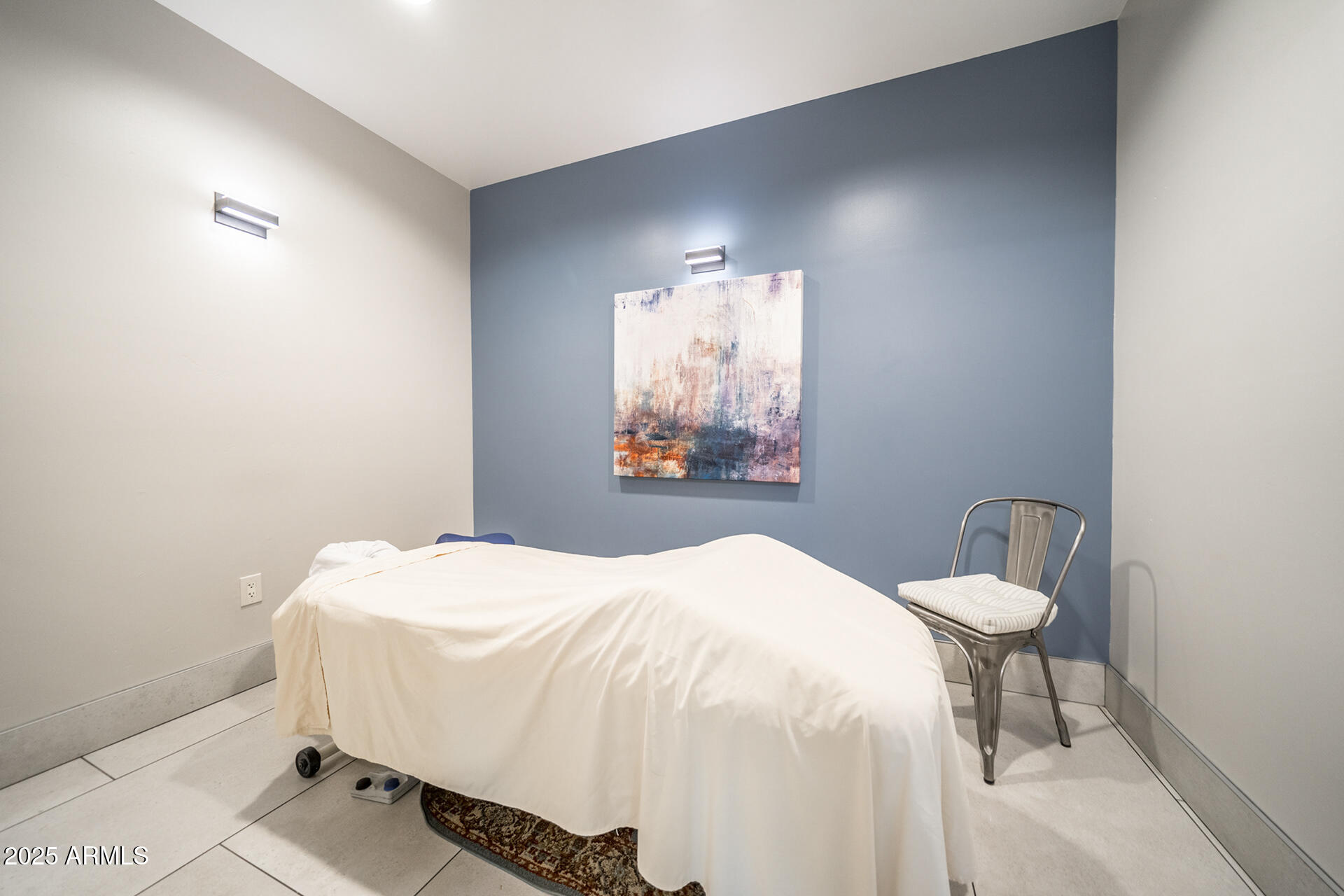 4037 N PINNACLE HILLS Circle