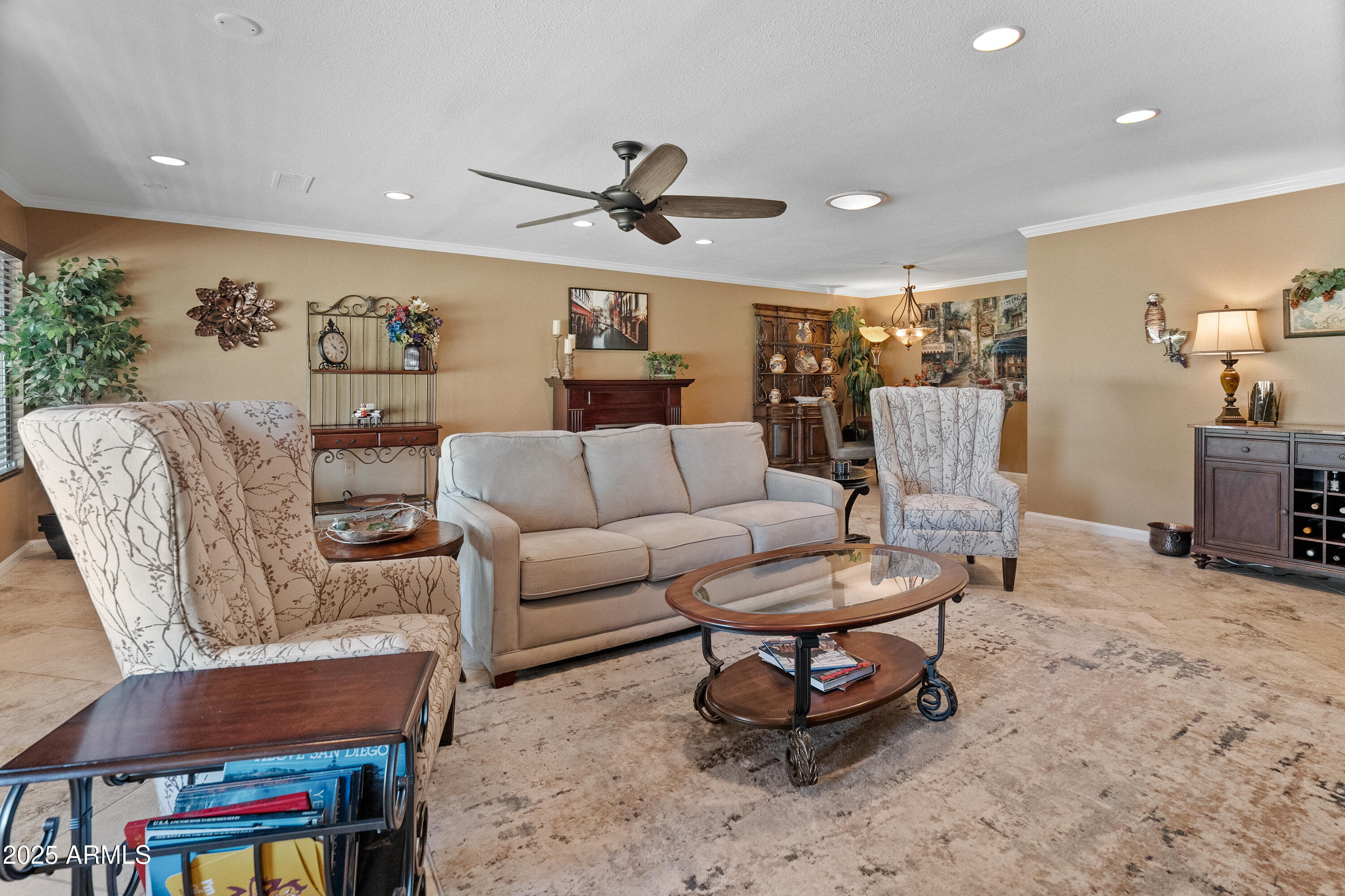 10229 W BOLIVAR Drive
