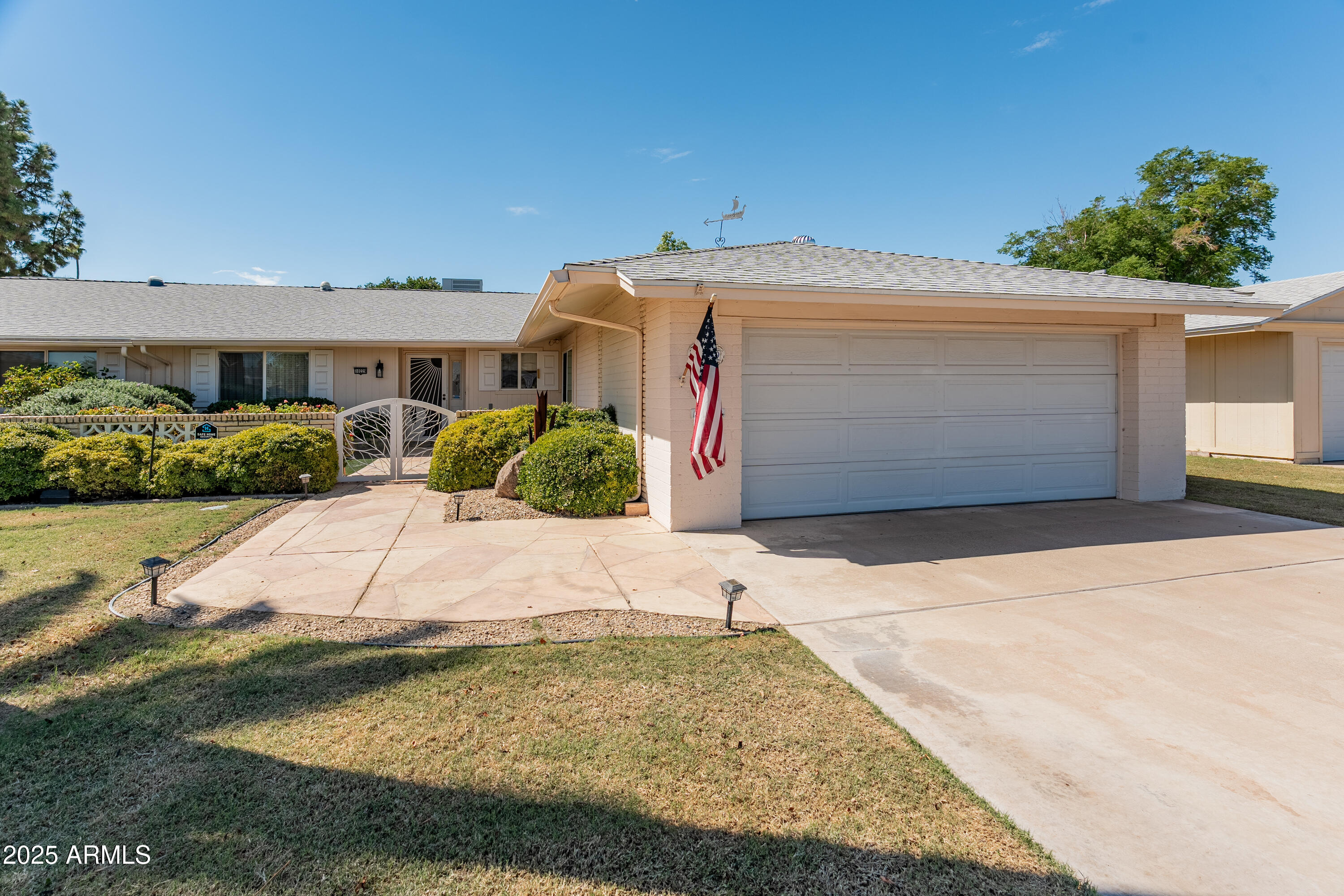 10229 W BOLIVAR Drive