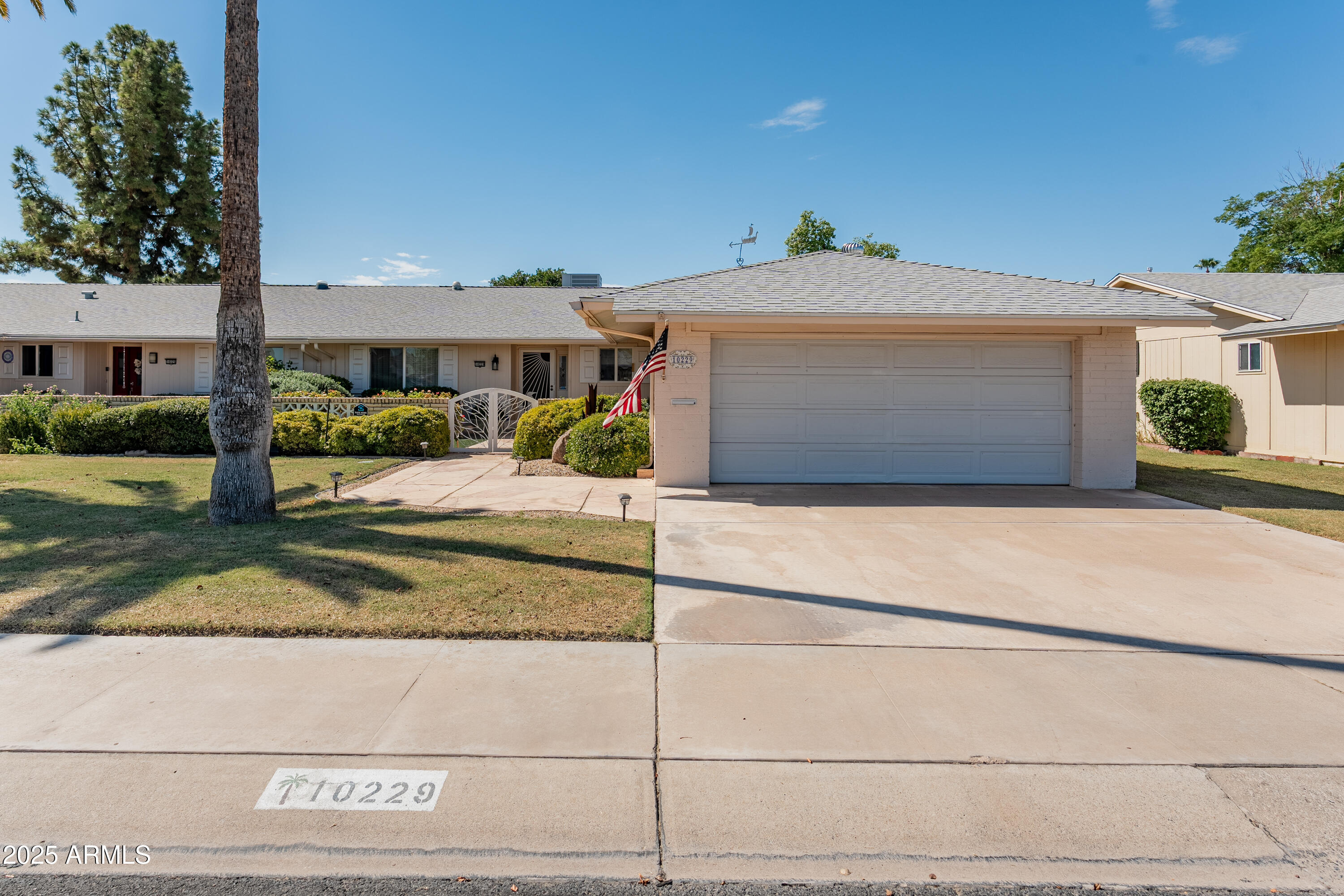 10229 W BOLIVAR Drive