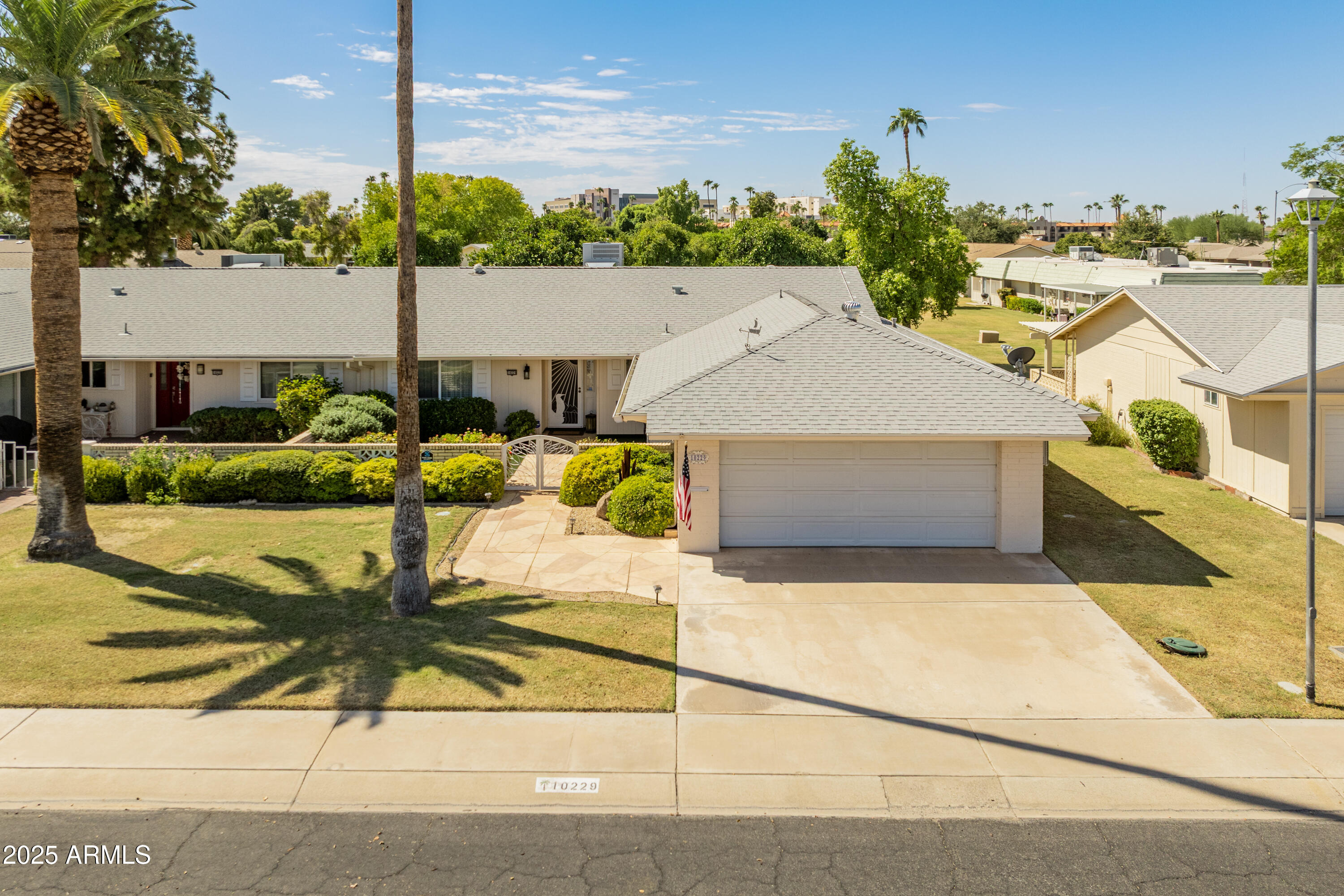 10229 W BOLIVAR Drive