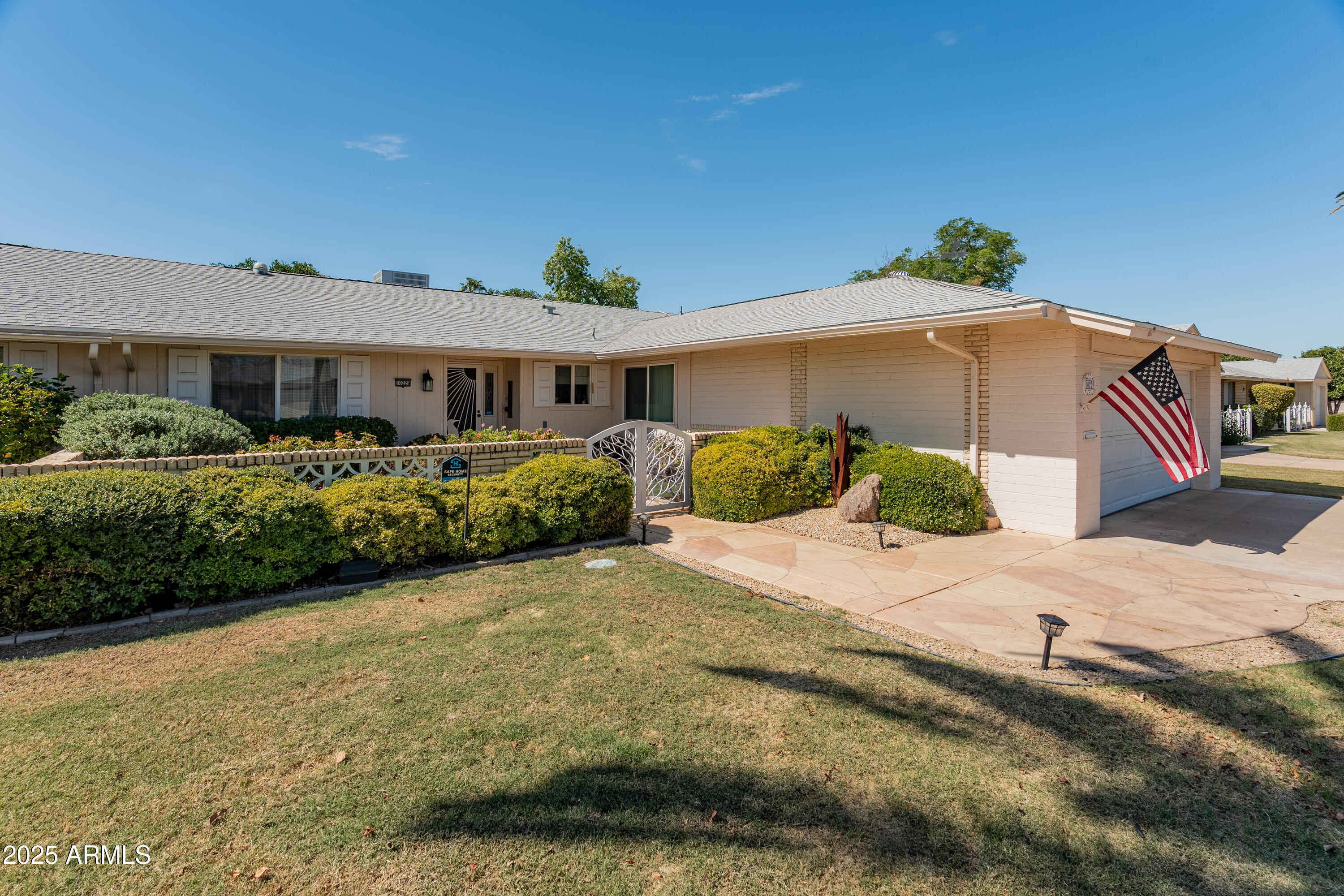 10229 W BOLIVAR Drive