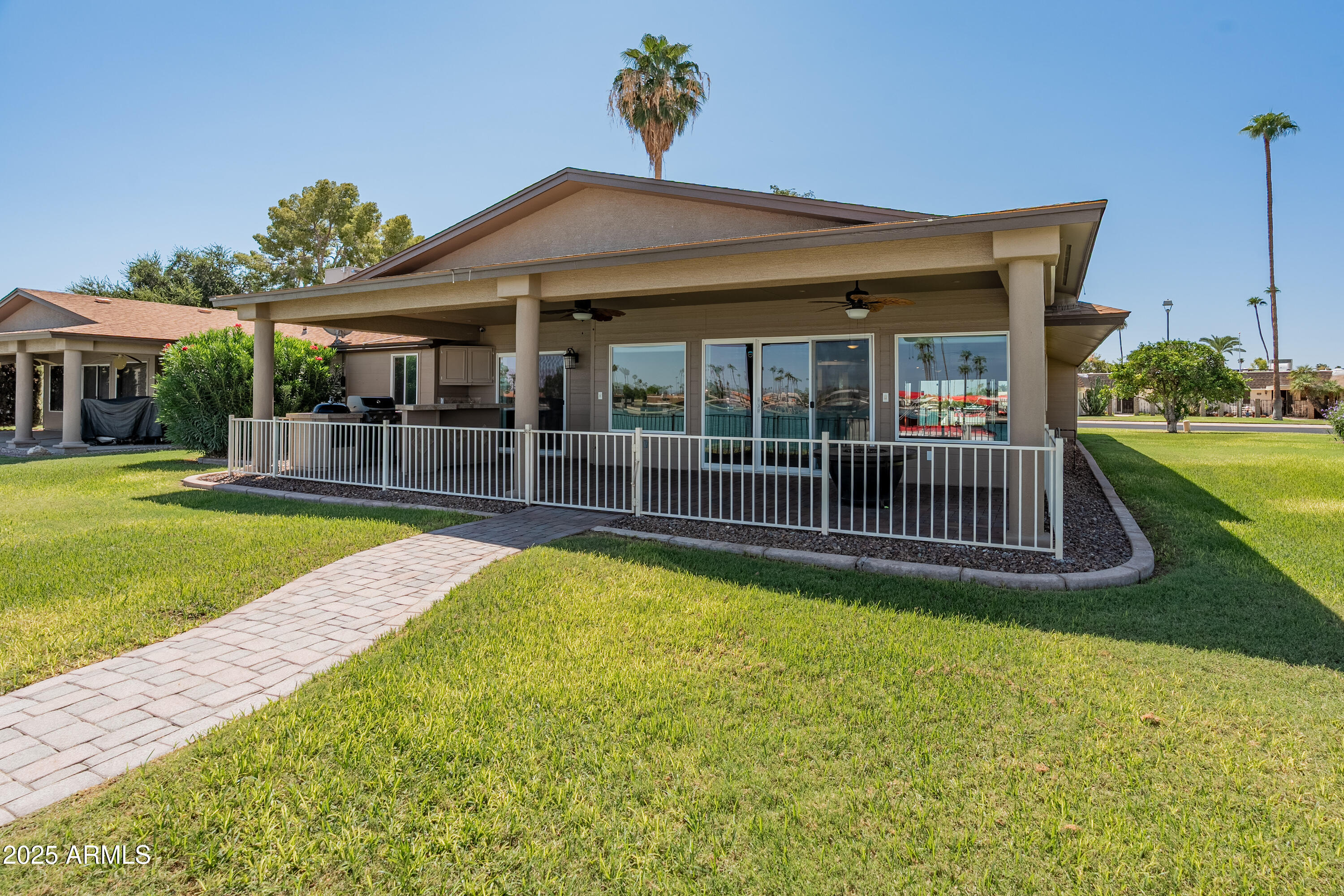 10116 W BOLIVAR Drive