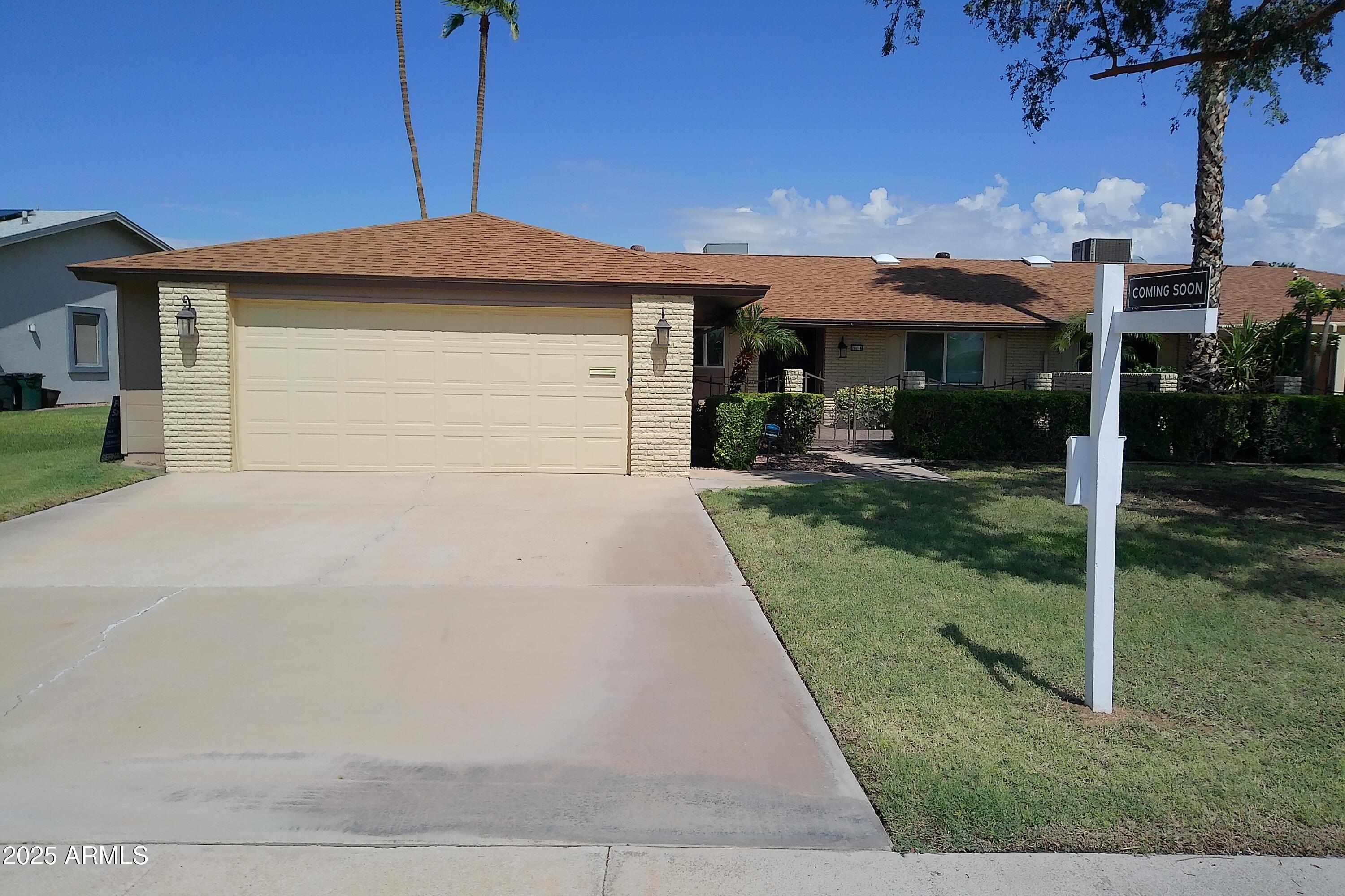 10116 W BOLIVAR Drive