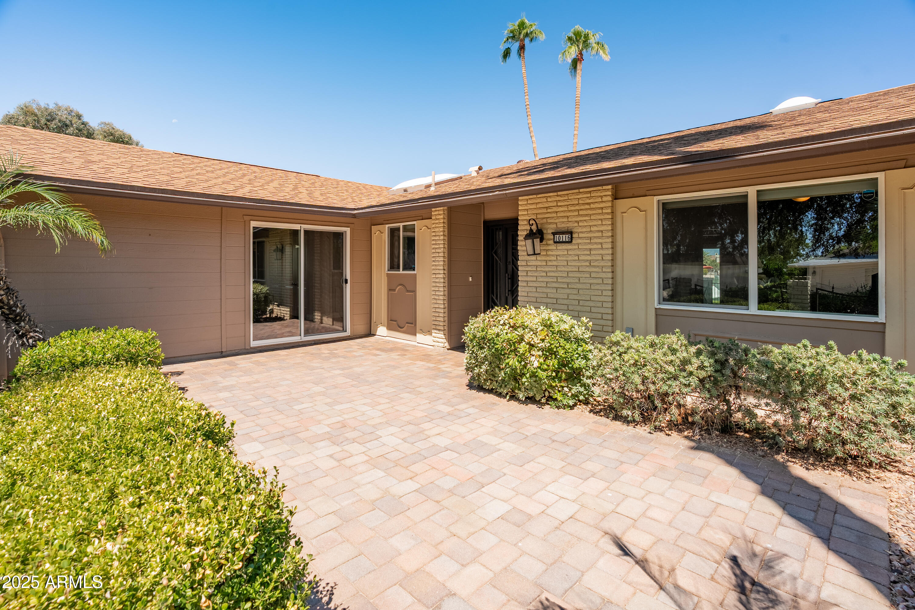 10116 W BOLIVAR Drive