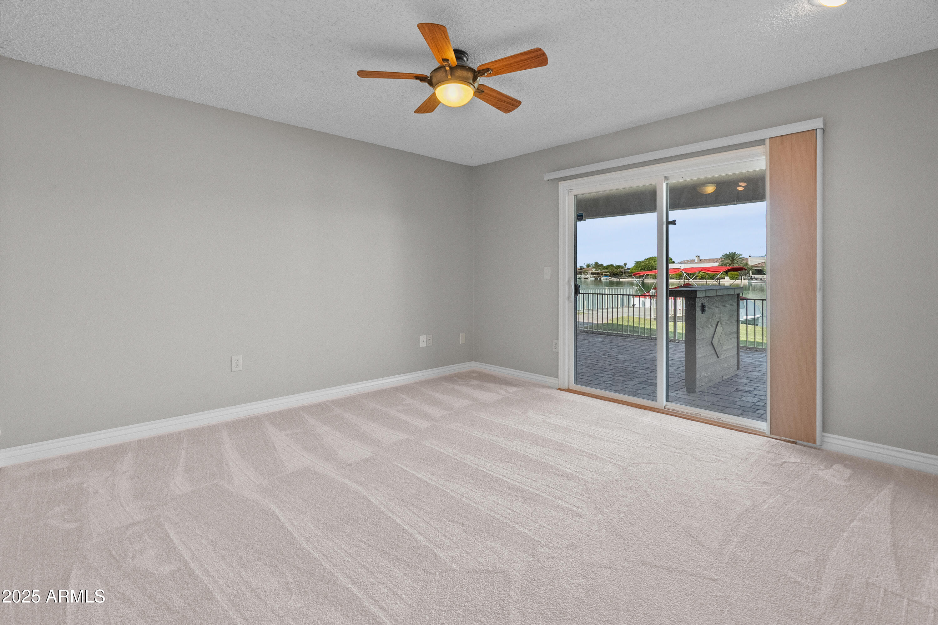 10116 W BOLIVAR Drive