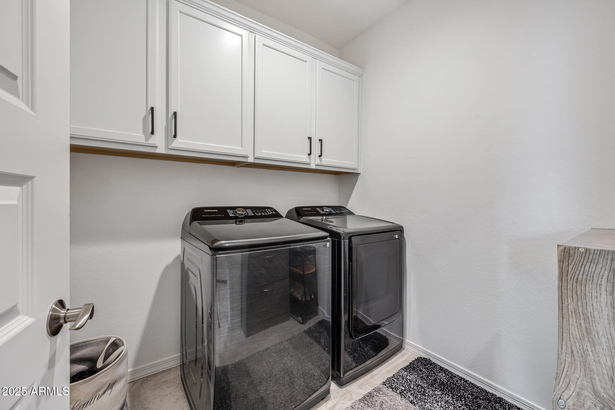 1304 W Desert Hills Drive