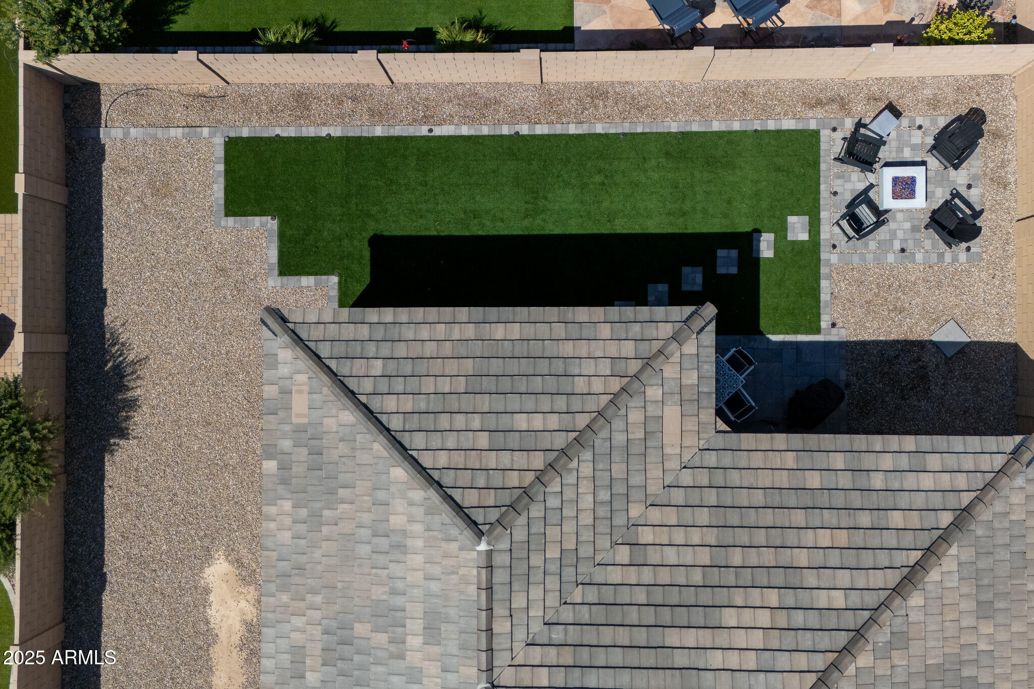 1304 W Desert Hills Drive