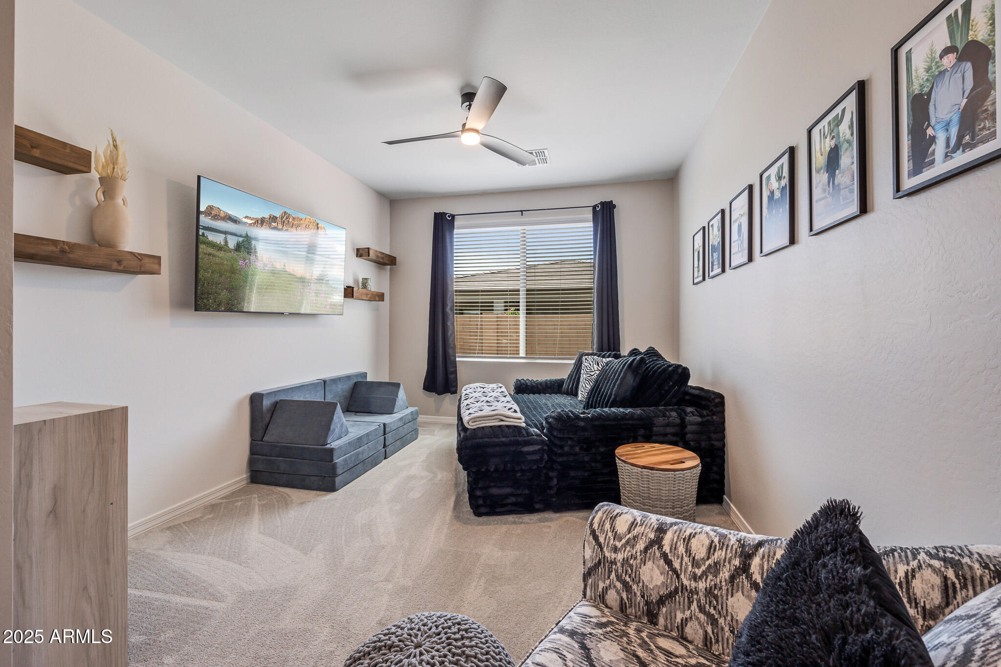 1304 W Desert Hills Drive