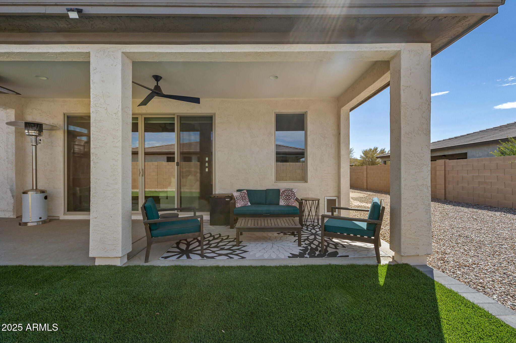 1304 W Desert Hills Drive